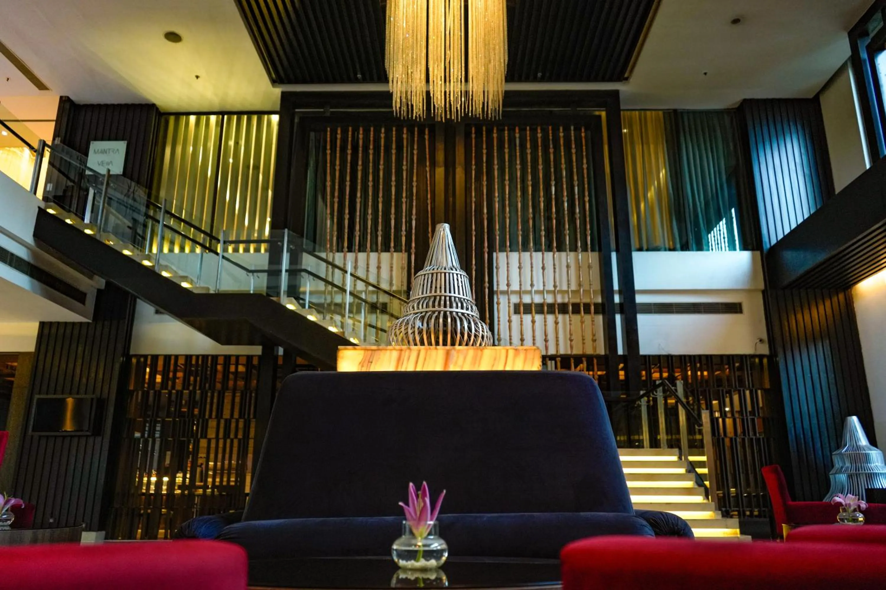 Lobby or reception in Courtyard by Marriott Gurugram Downtown