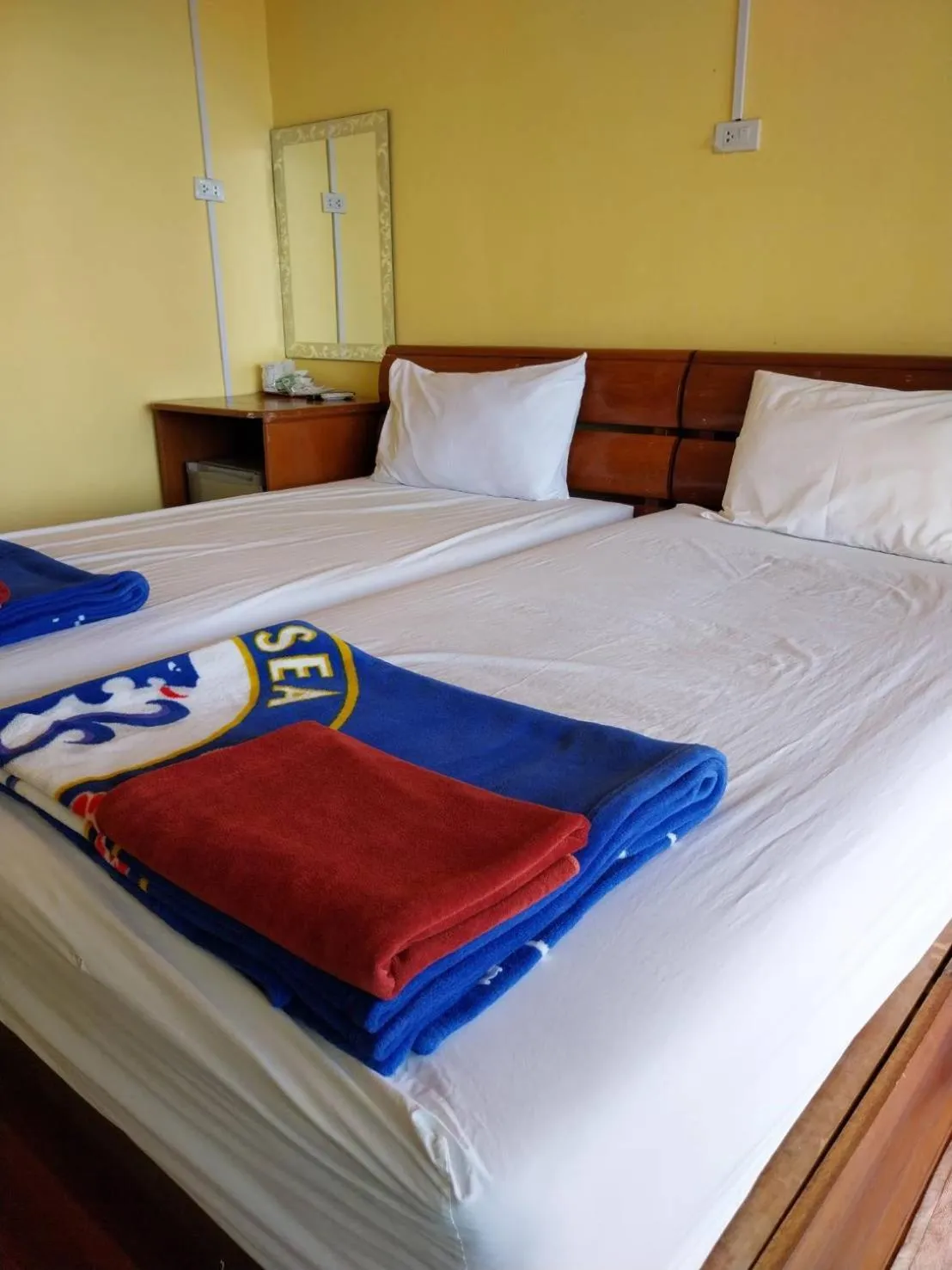 Bed in Phi Phi Sand Sea View Resort