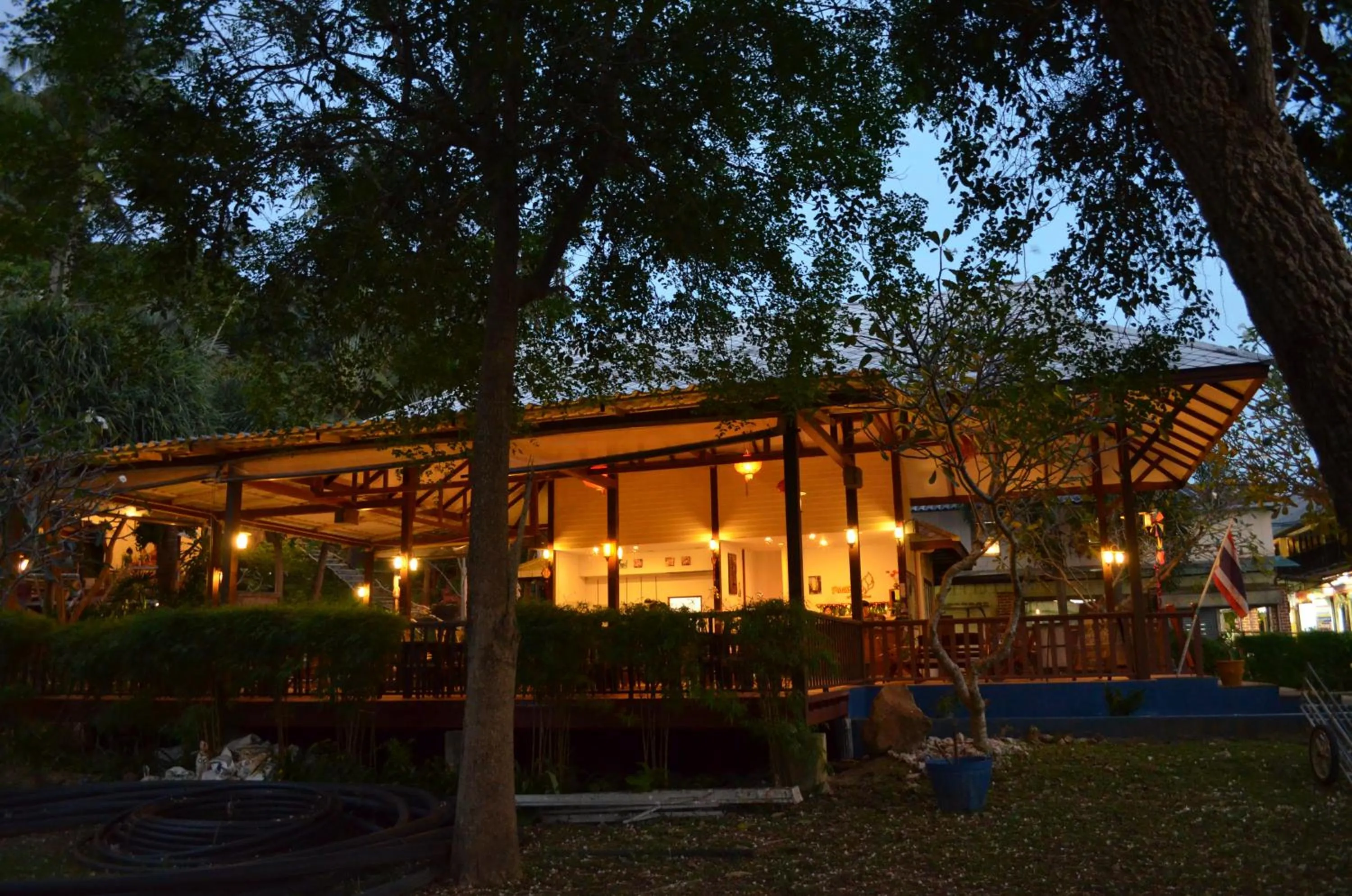 Property building in Phitharom PP Resort