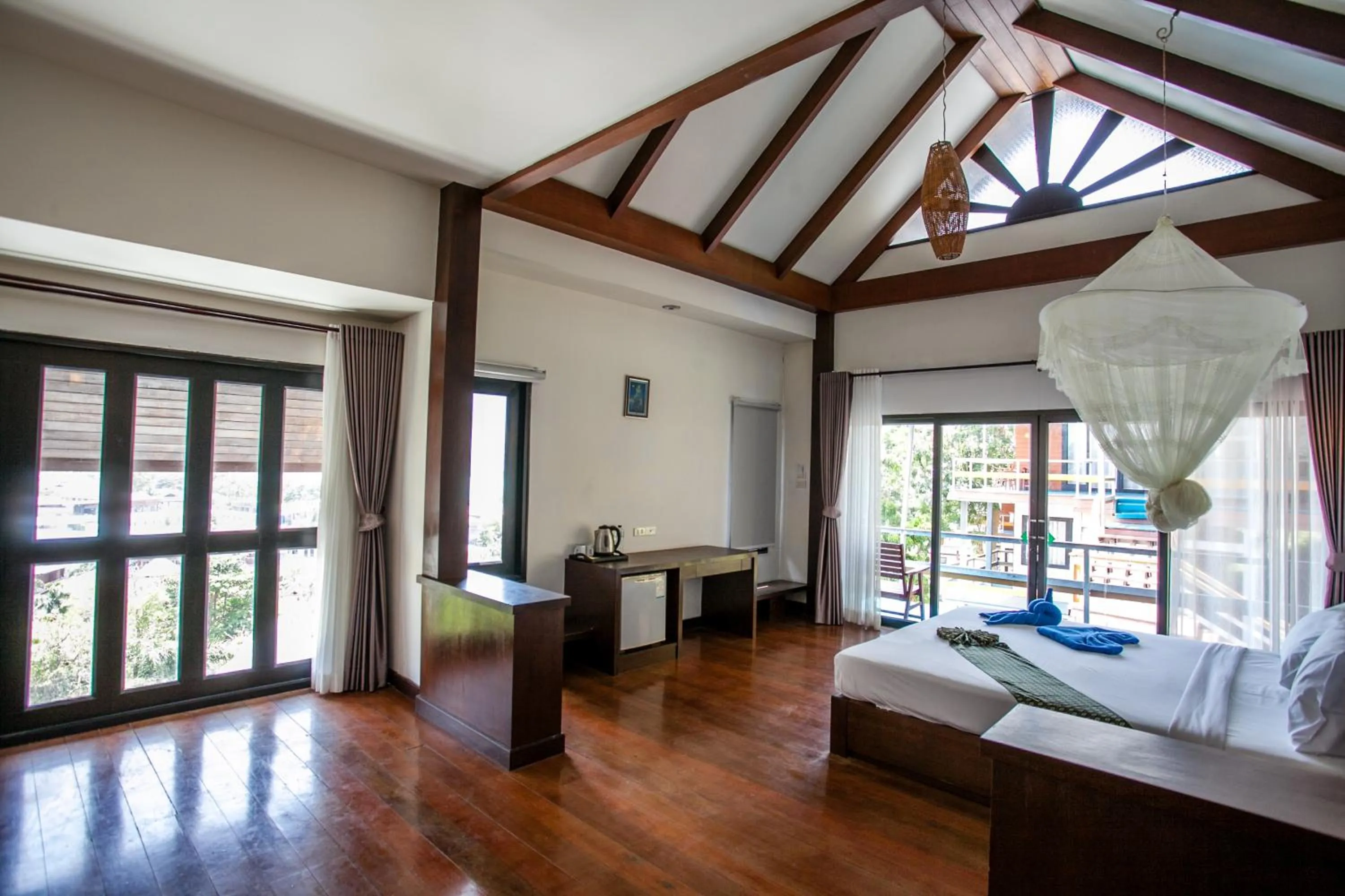 Bed in Phitharom PP Resort