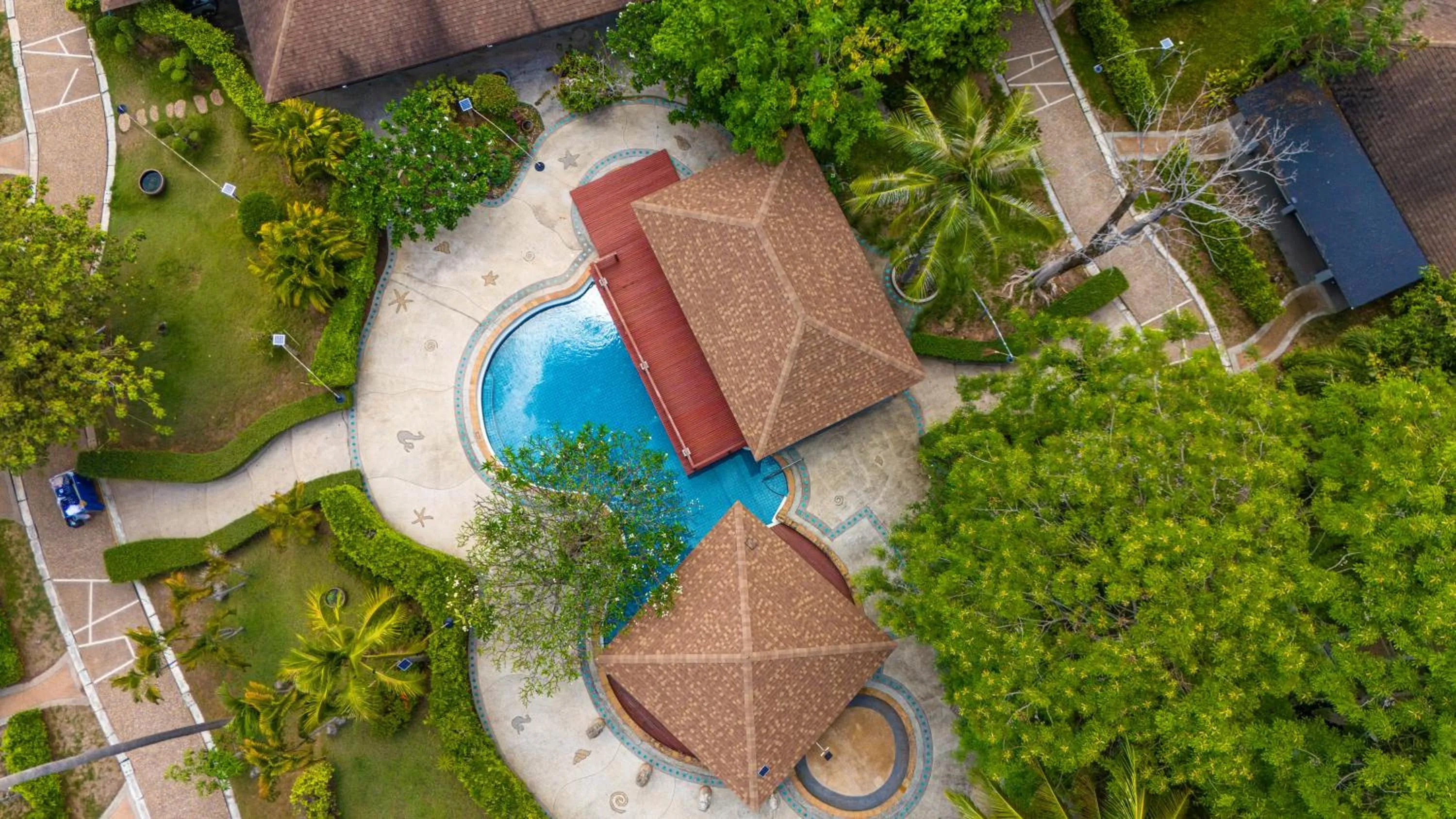 Property building in Lanta Sand Resort & Spa