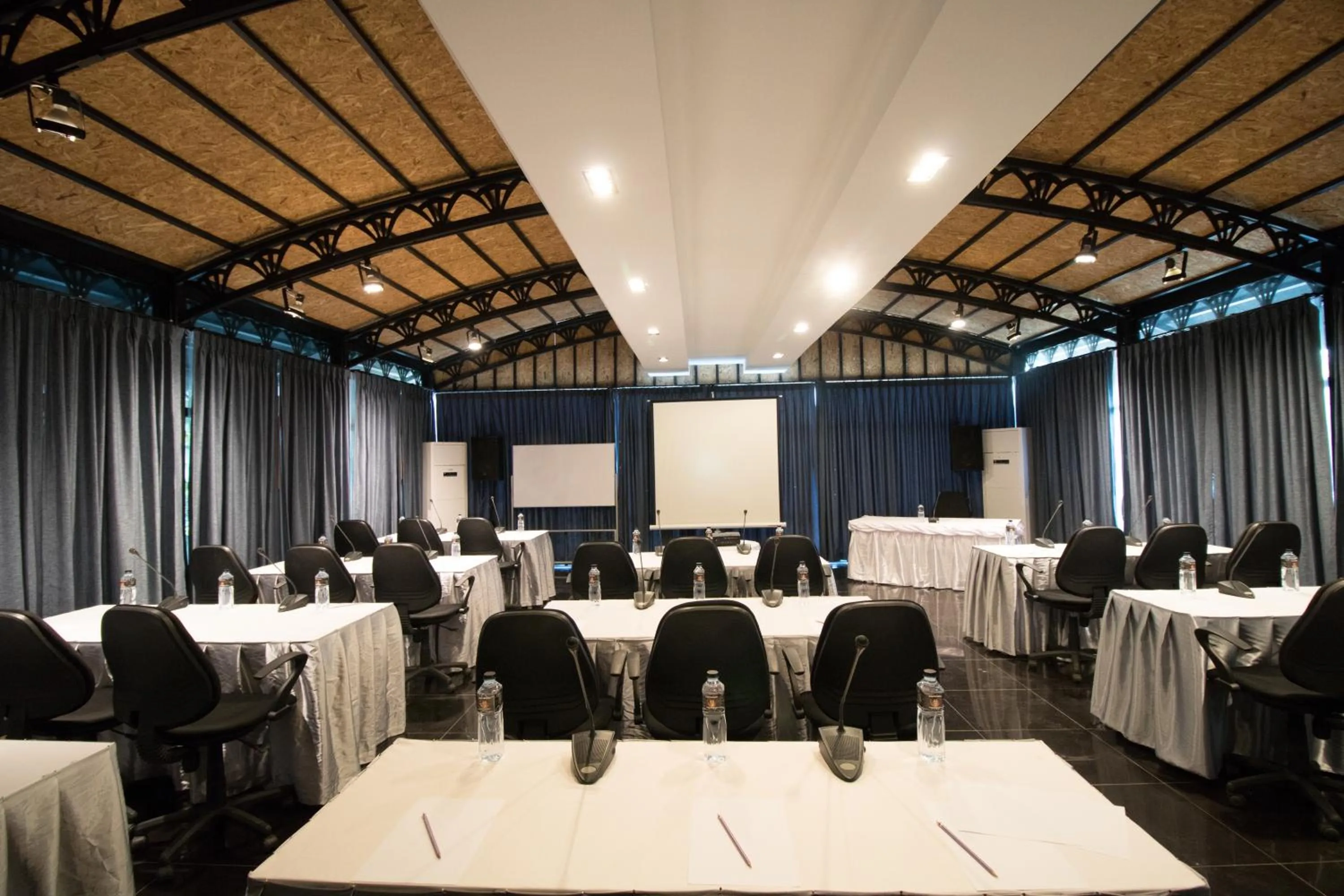 Meeting/conference room in Inthira Vangvieng