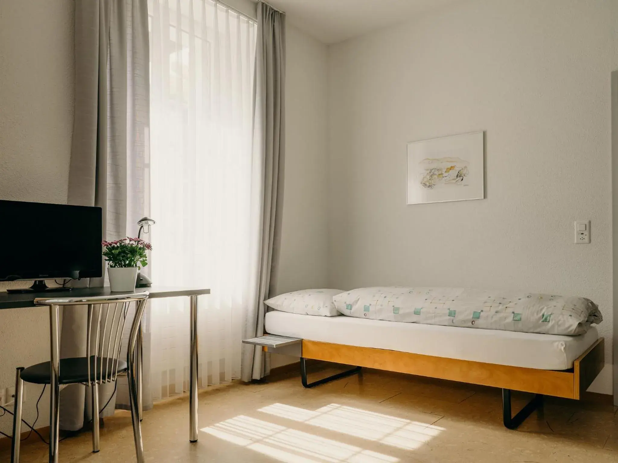 Standard Twin Room - single occupancy in Bienenberg - Das Genusshotel im Grünen - Liestal Standard Twin Room - single occupancy in Bienenberg - Das Genusshotel im Grünen - Liestal