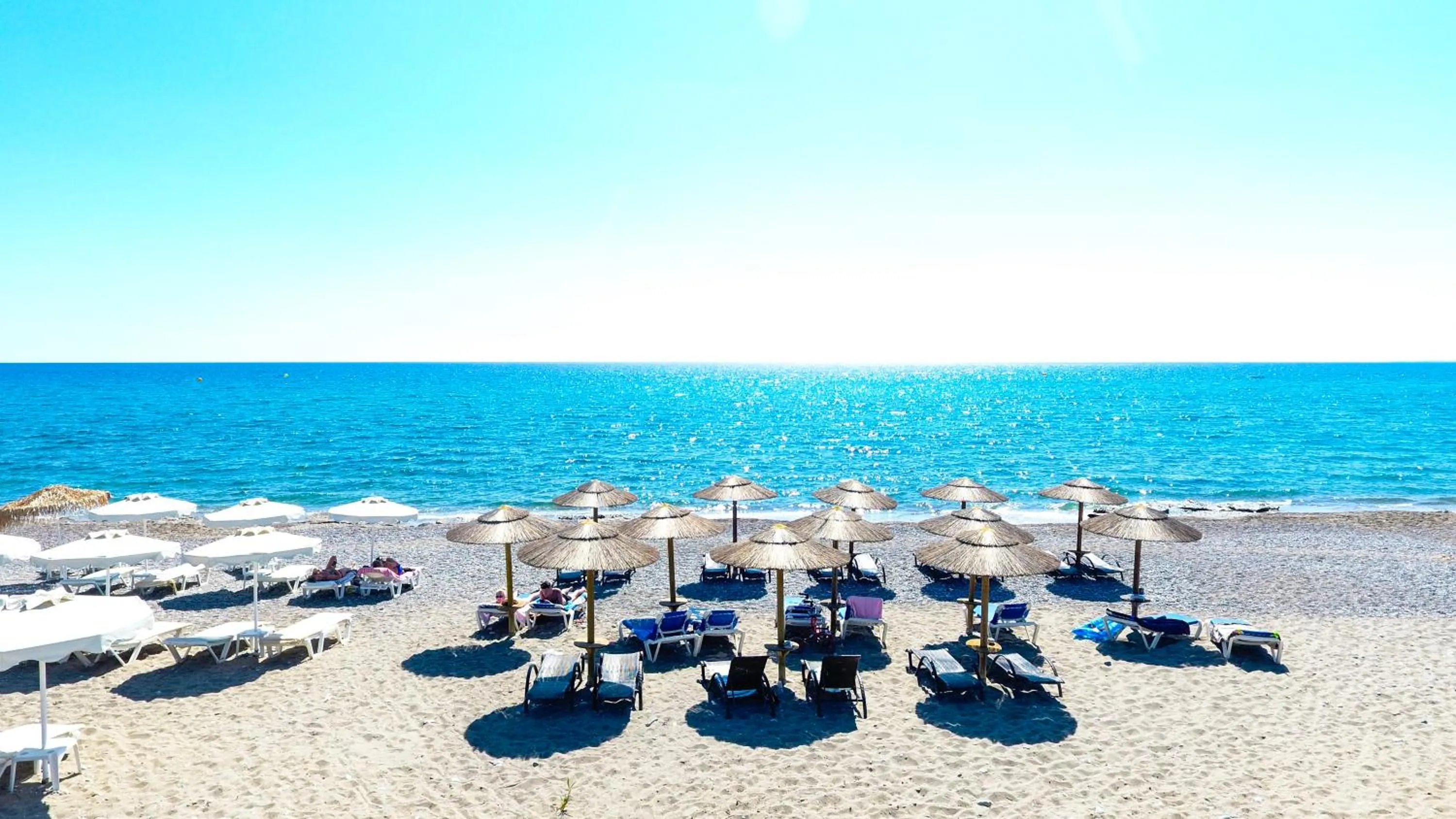 Beach in Katikies Studios & Apartments