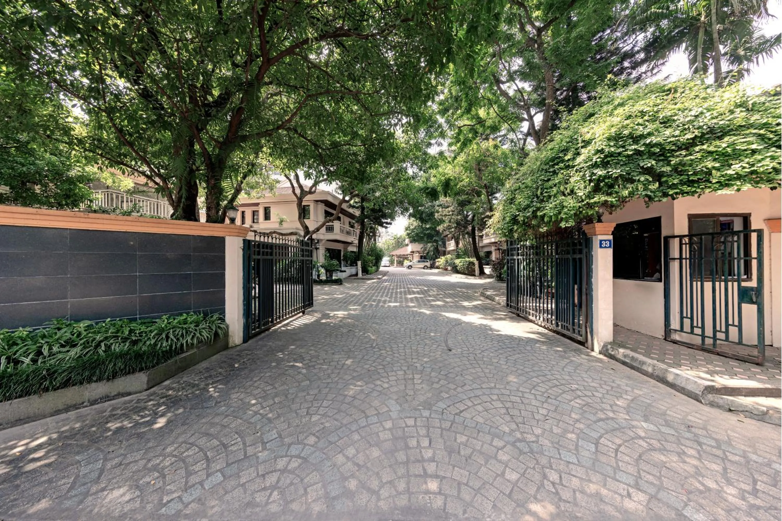 Property building in Oriental Palace Apartments Hanoi