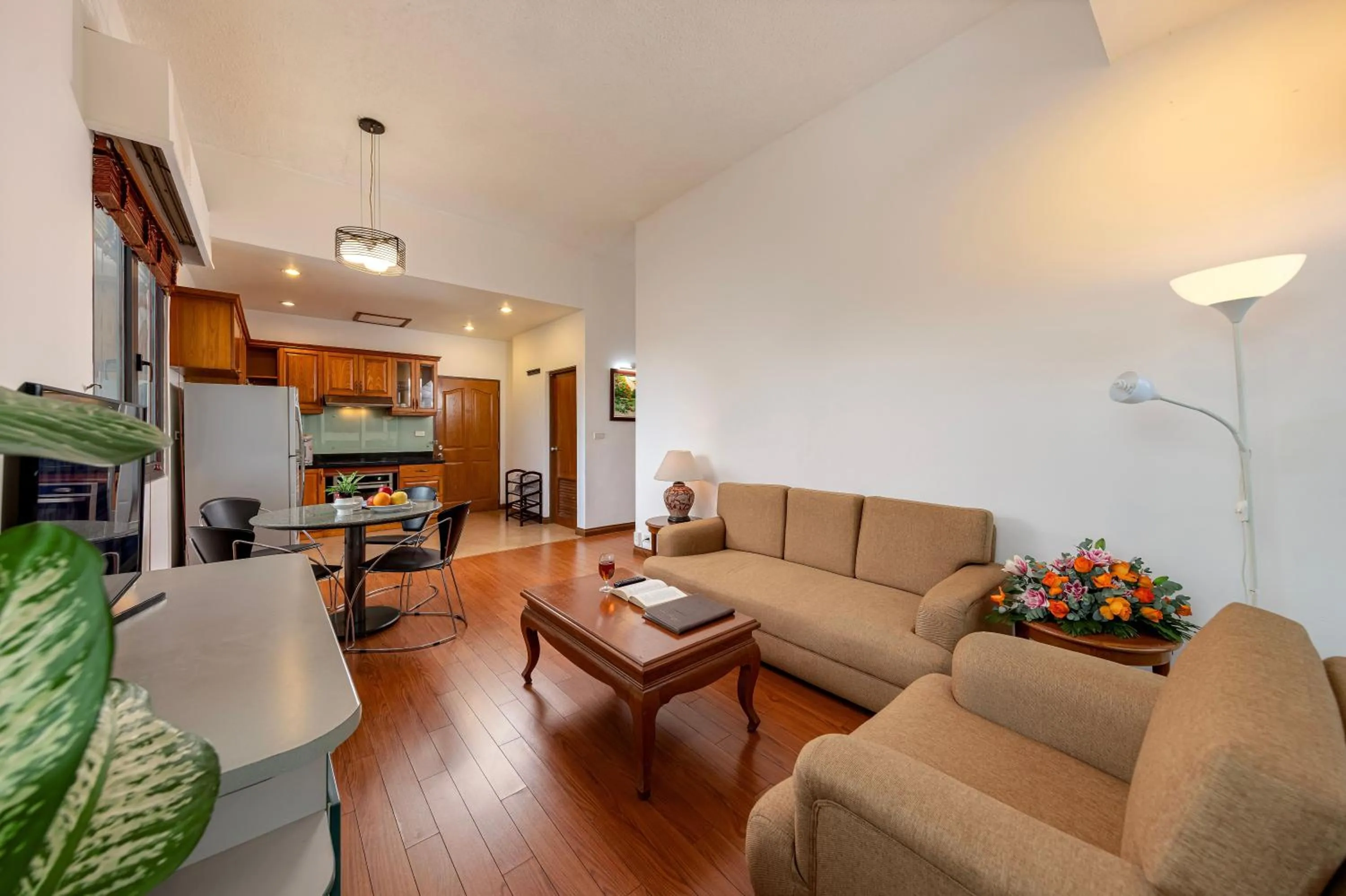 Living room in Oriental Palace Apartments Hanoi