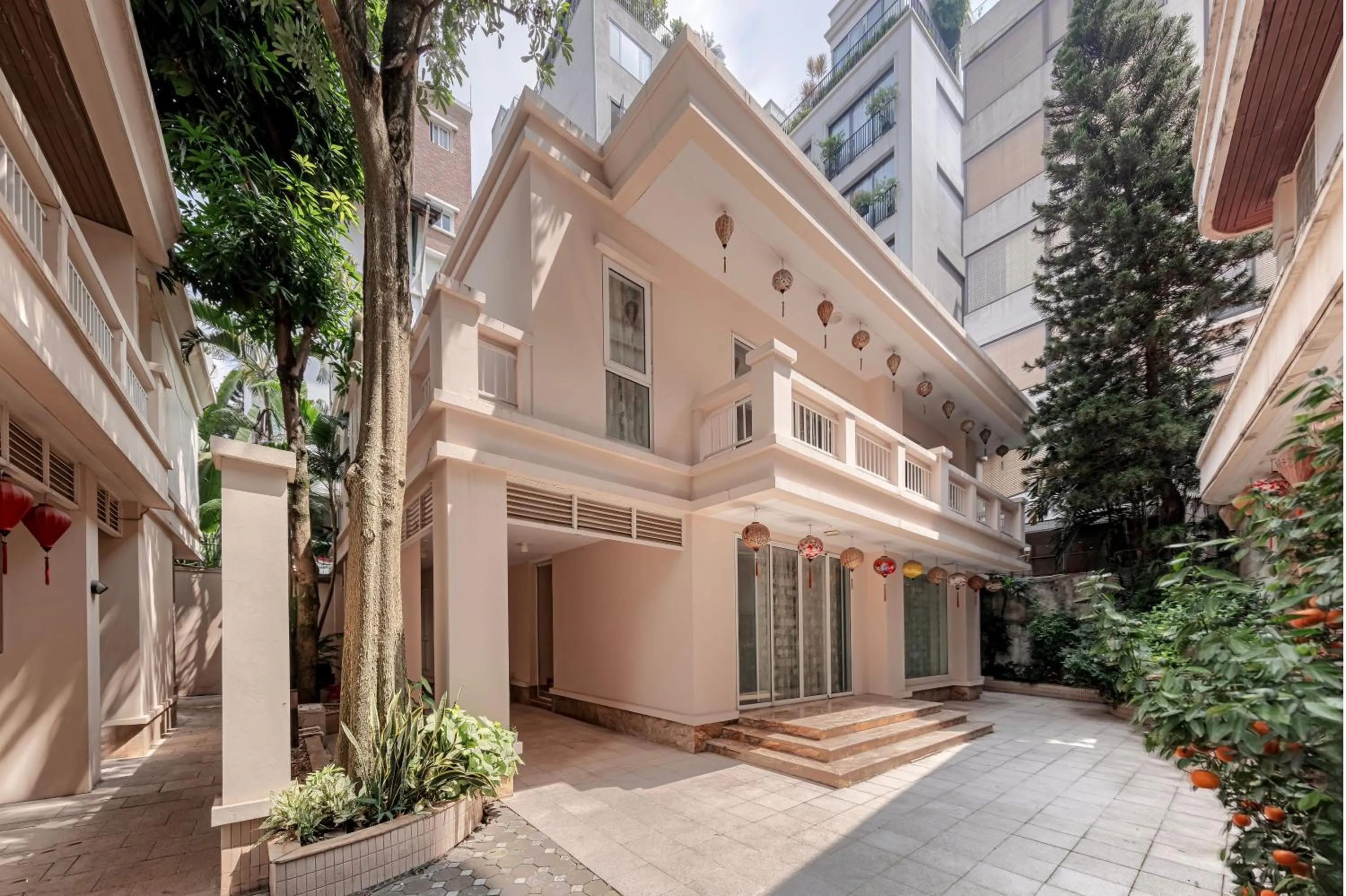 Property building in Oriental Palace Apartments Hanoi