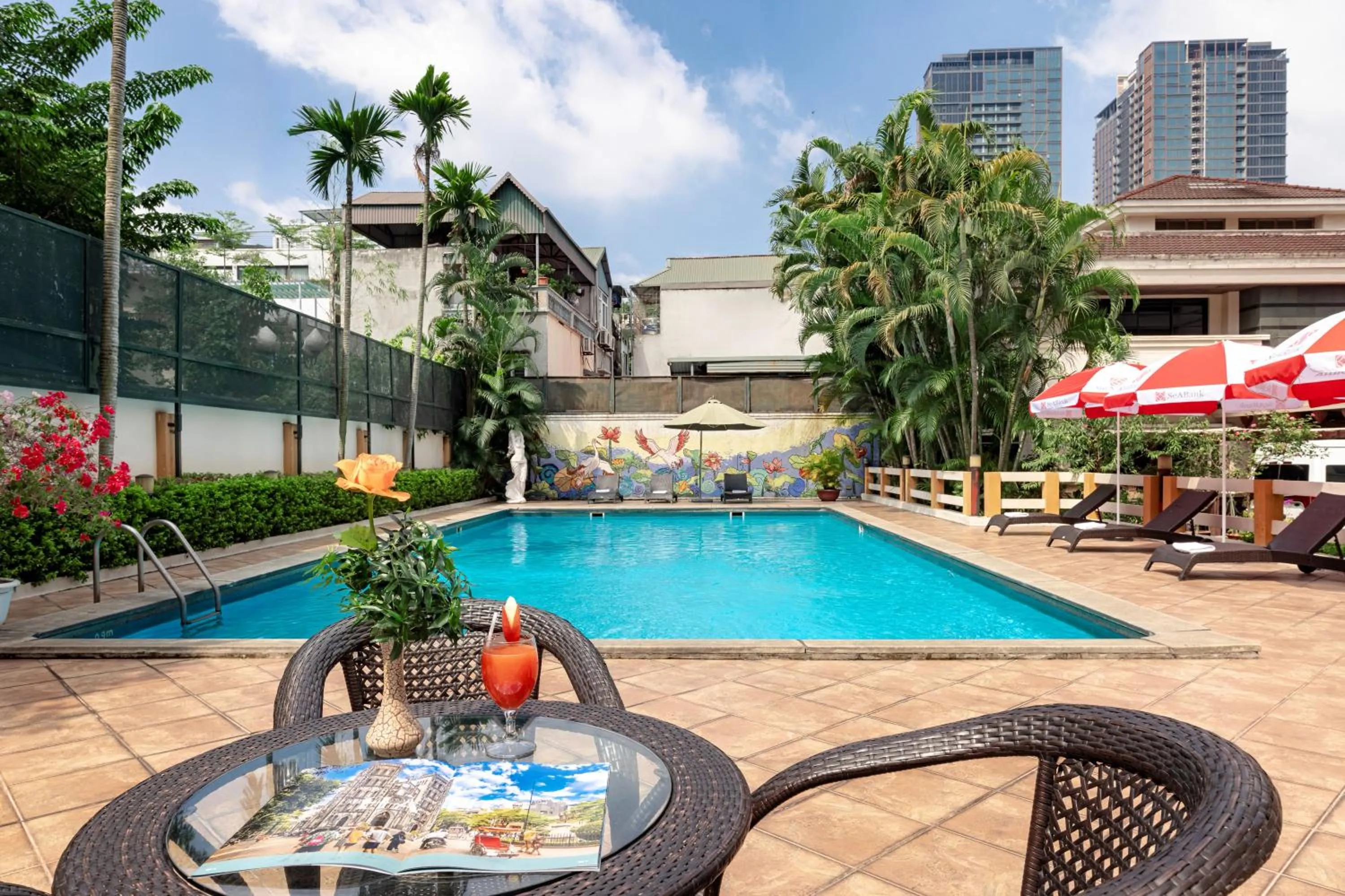 Swimming pool in Oriental Palace Apartments Hanoi