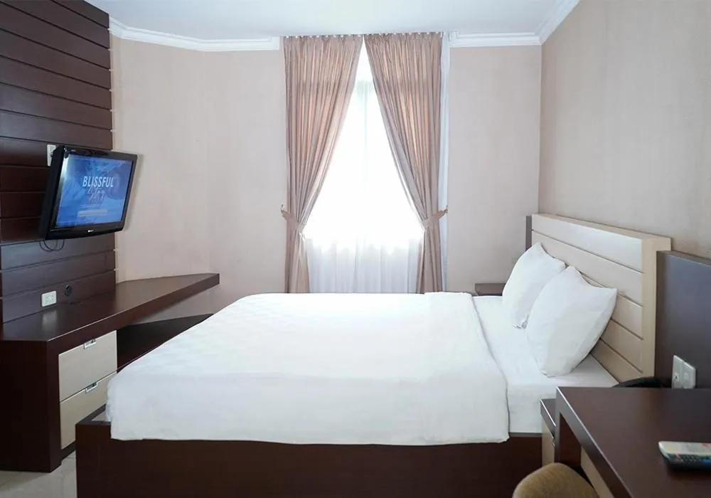 Bedroom, Bed in Travellers Suites Serviced Apartments