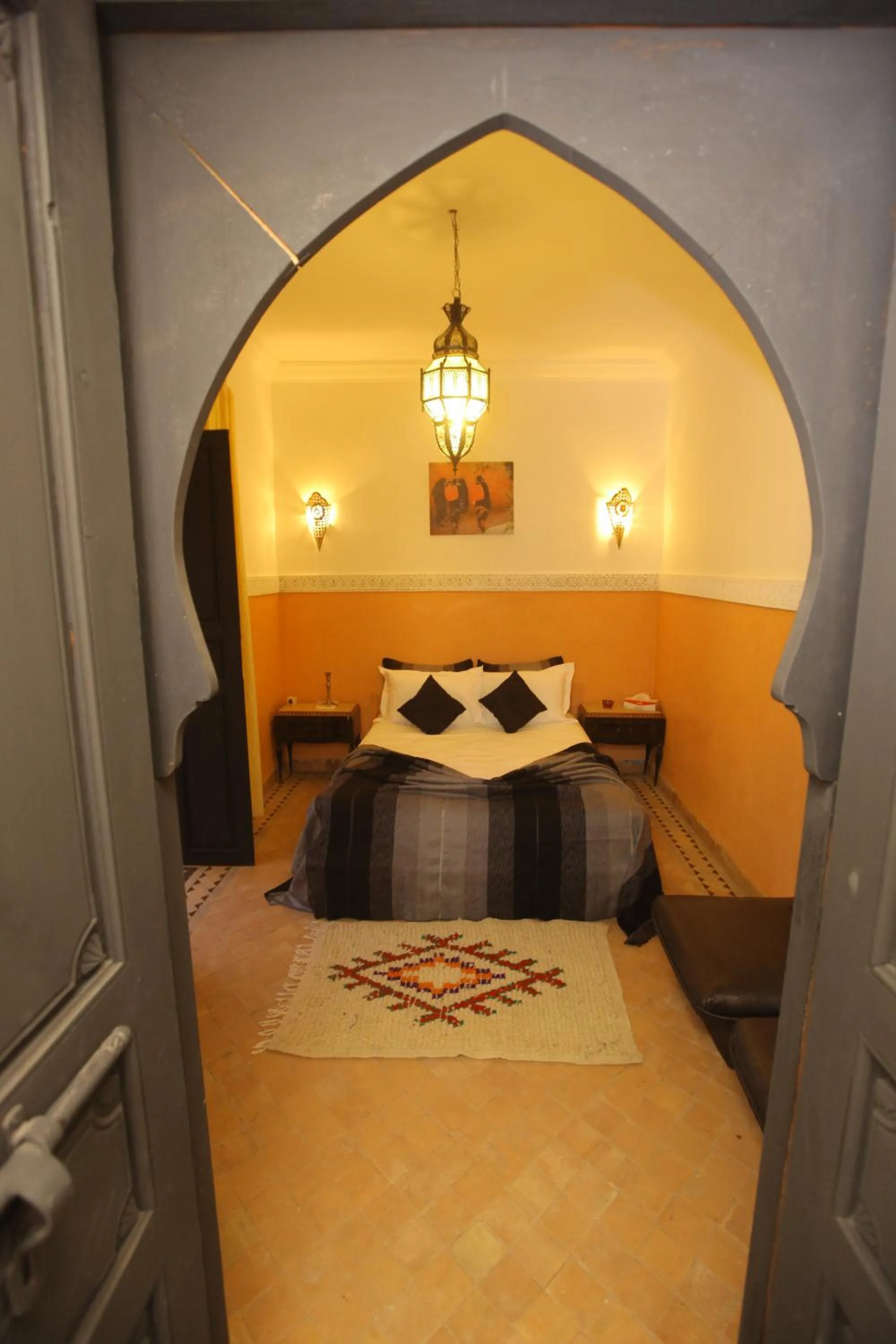 Photo of the whole room, Bed in Riad Ciel d'Orient
