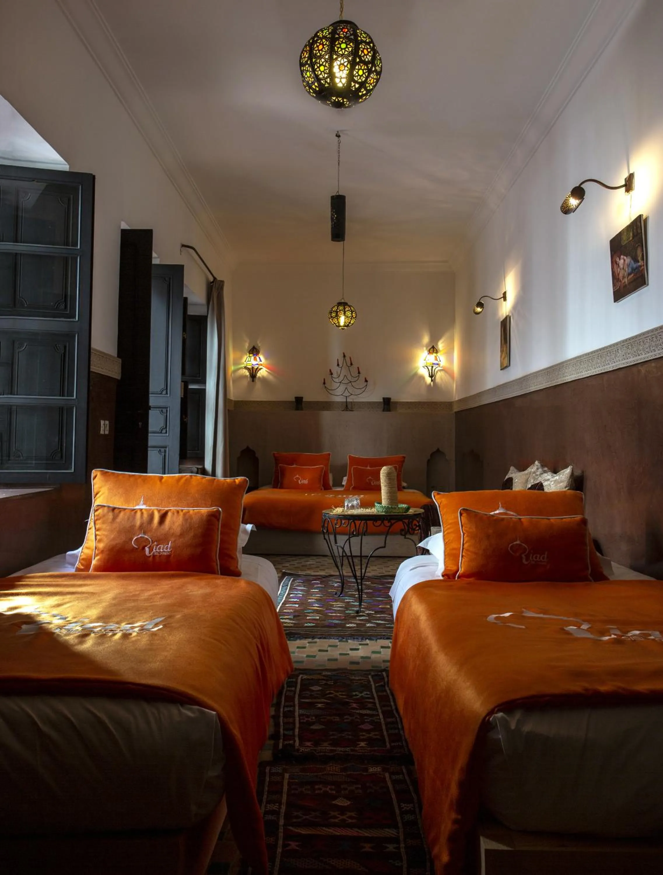 Photo of the whole room, Bed in Riad Ciel d'Orient