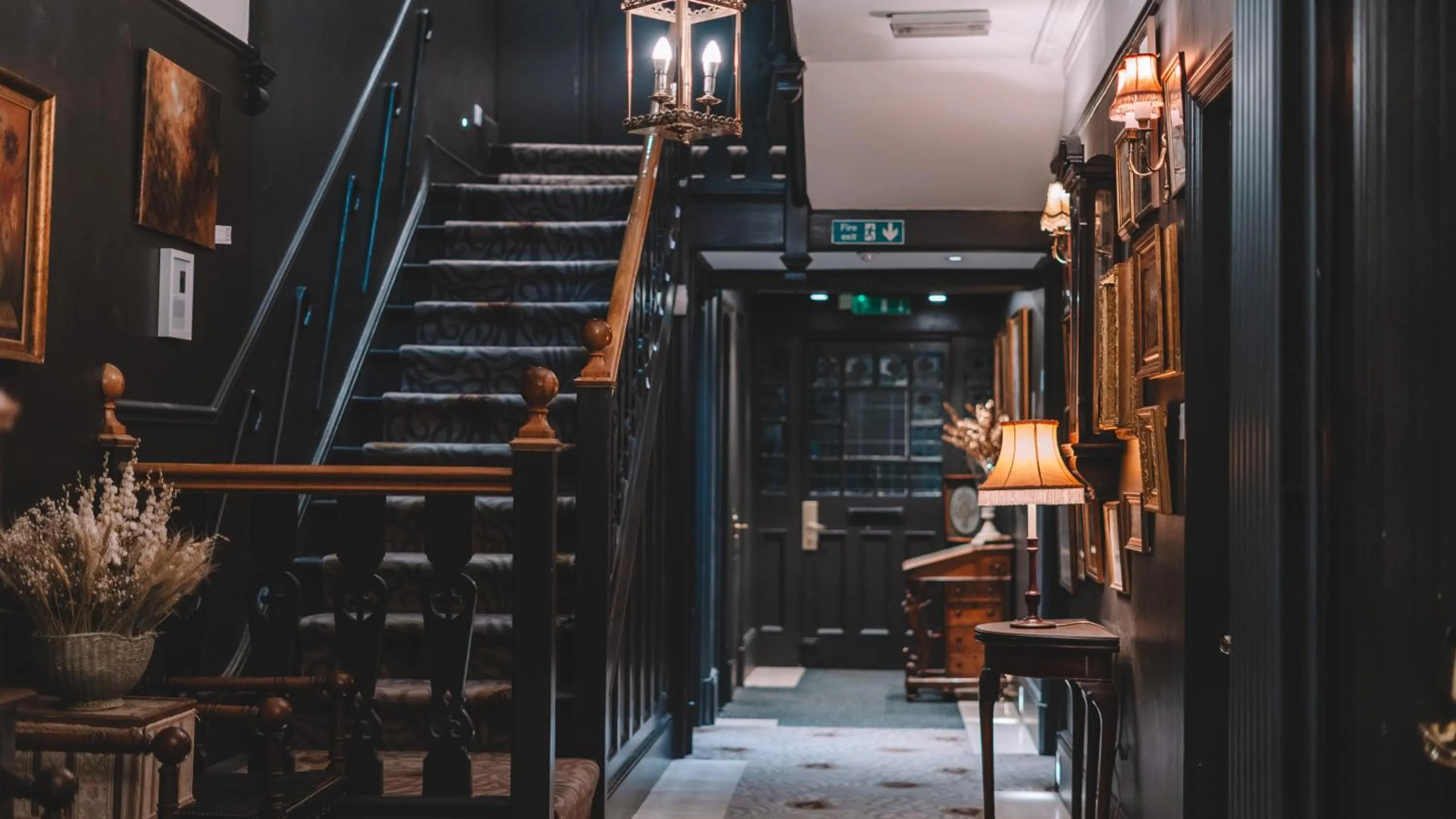 Restaurant/places to eat in The Galaxie