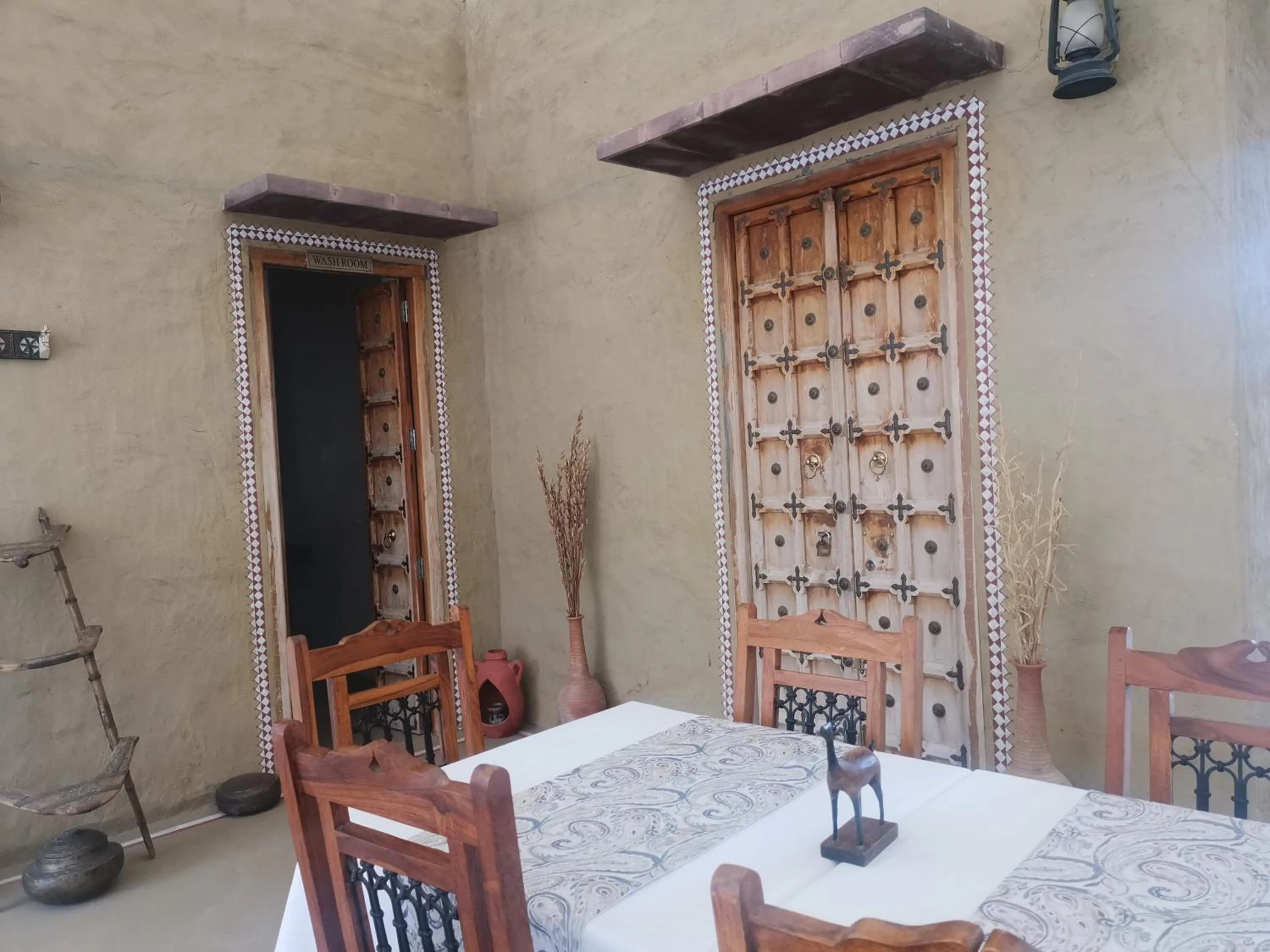 Restaurant/places to eat in Dhora Desert Resort And Spa