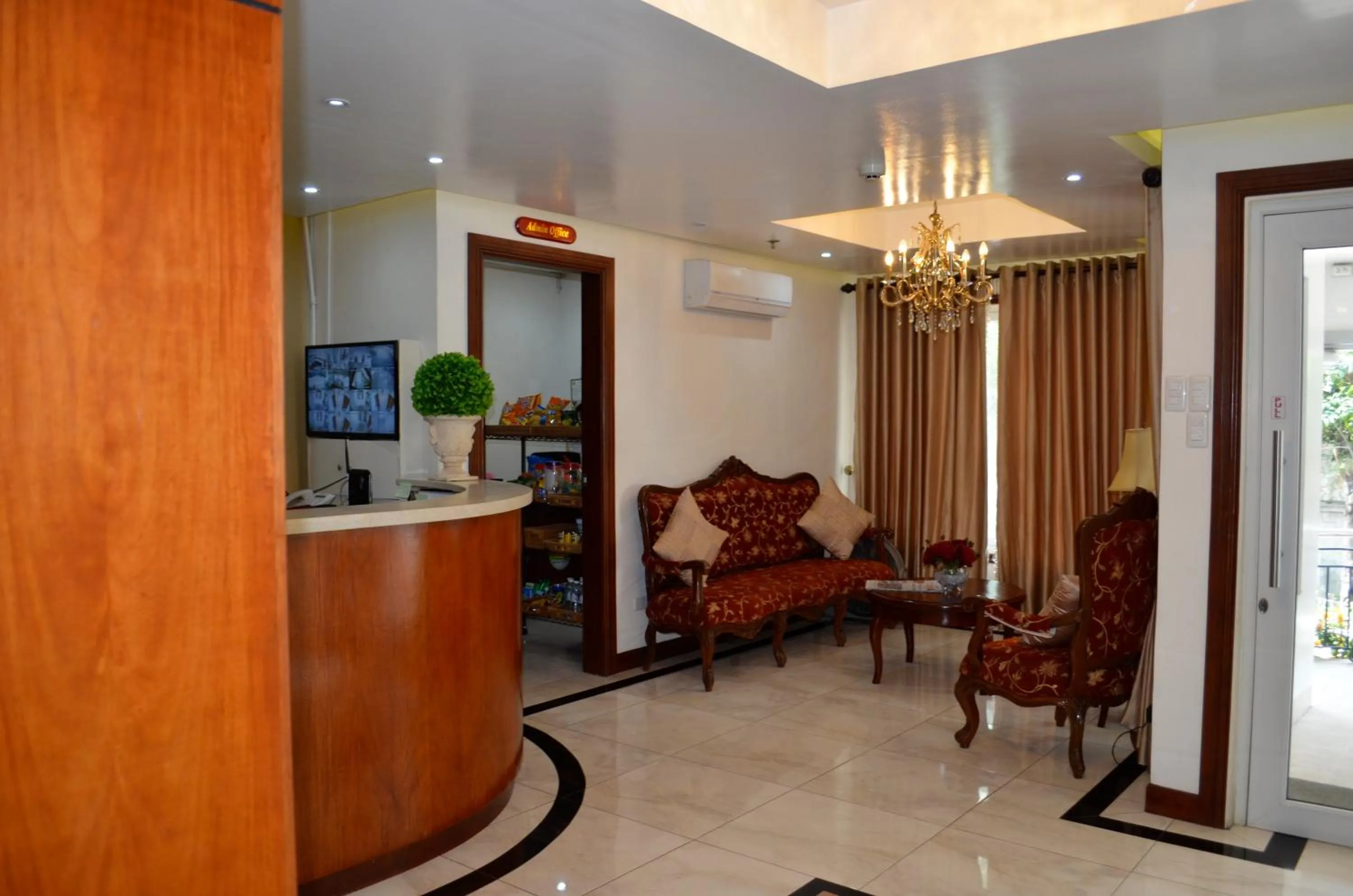 Lobby or reception in Grand Isabella Residences