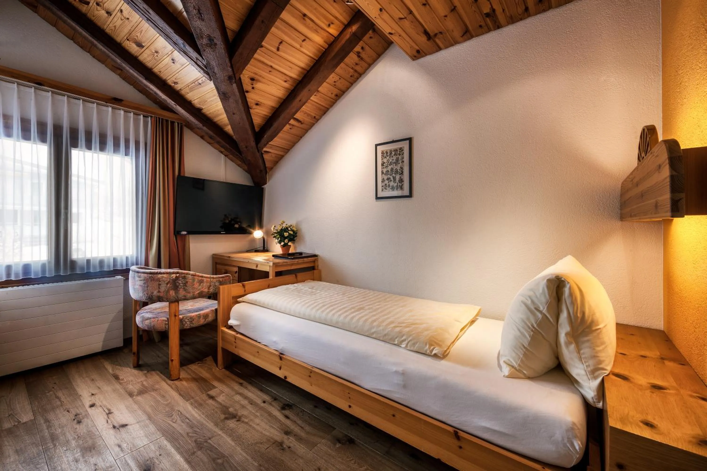 Bedroom, Bed in Hotel Astoria