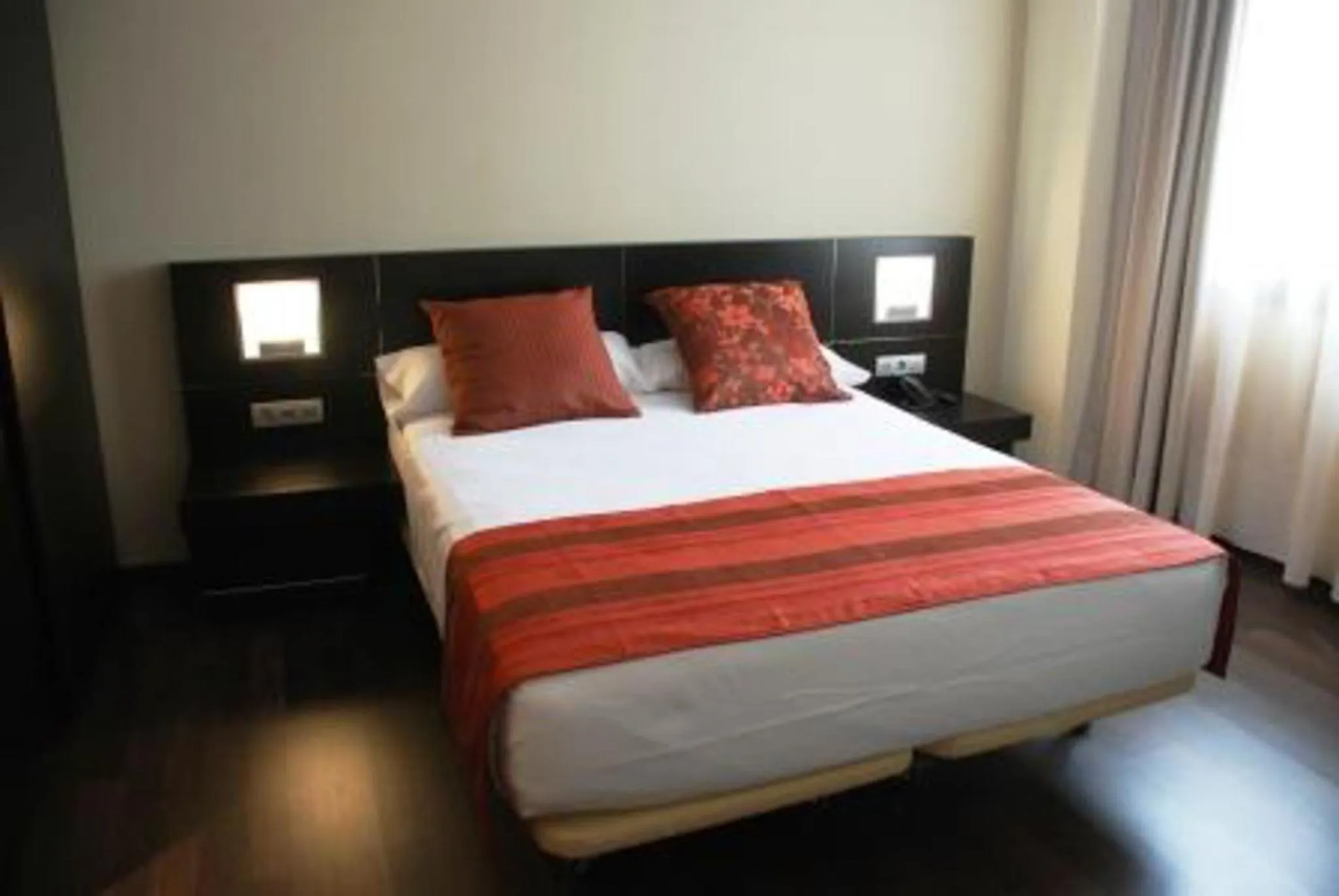 Bed in Sercotel Aura Algeciras