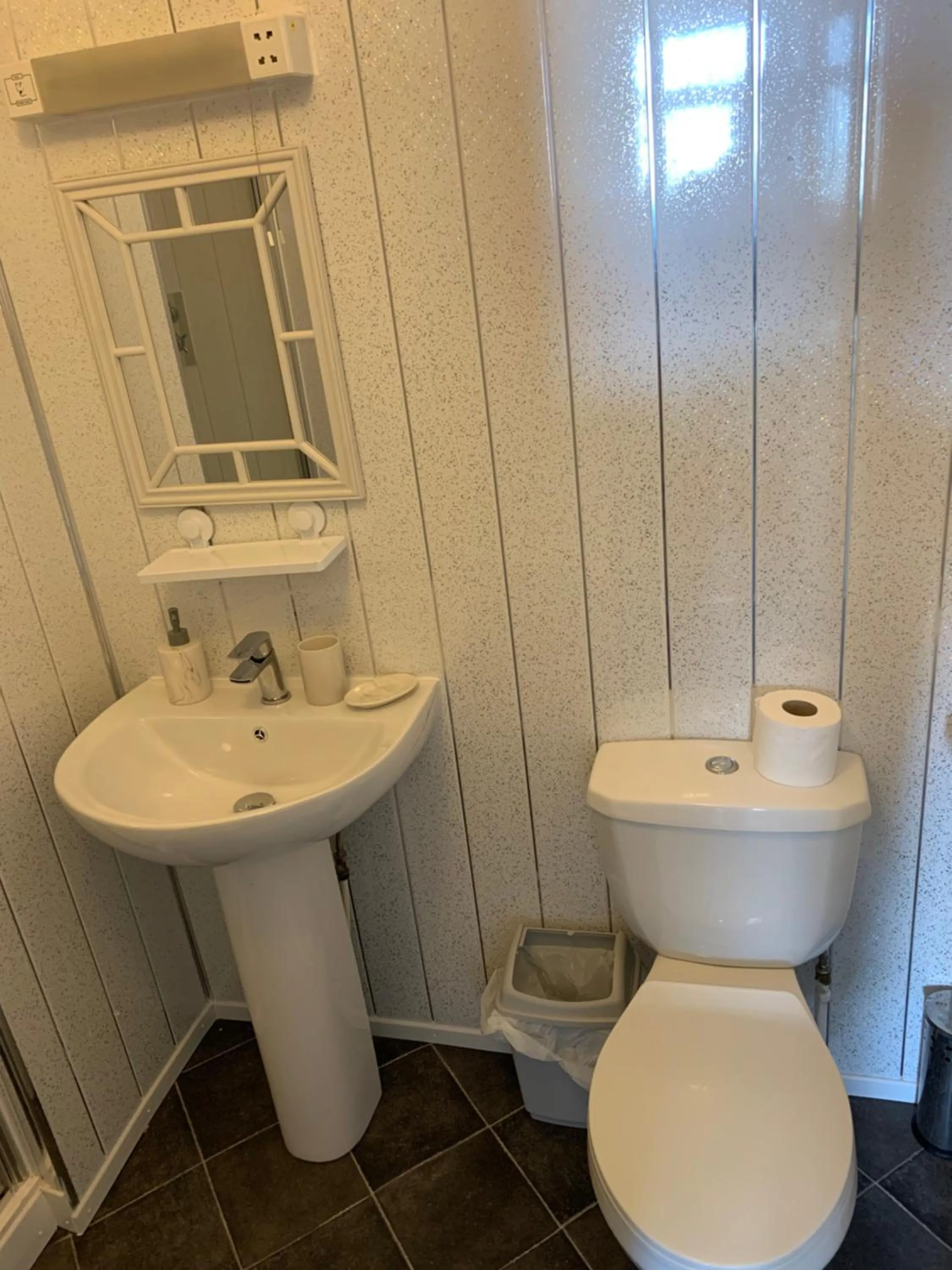 Bathroom in Alderley Hotel Blackpool