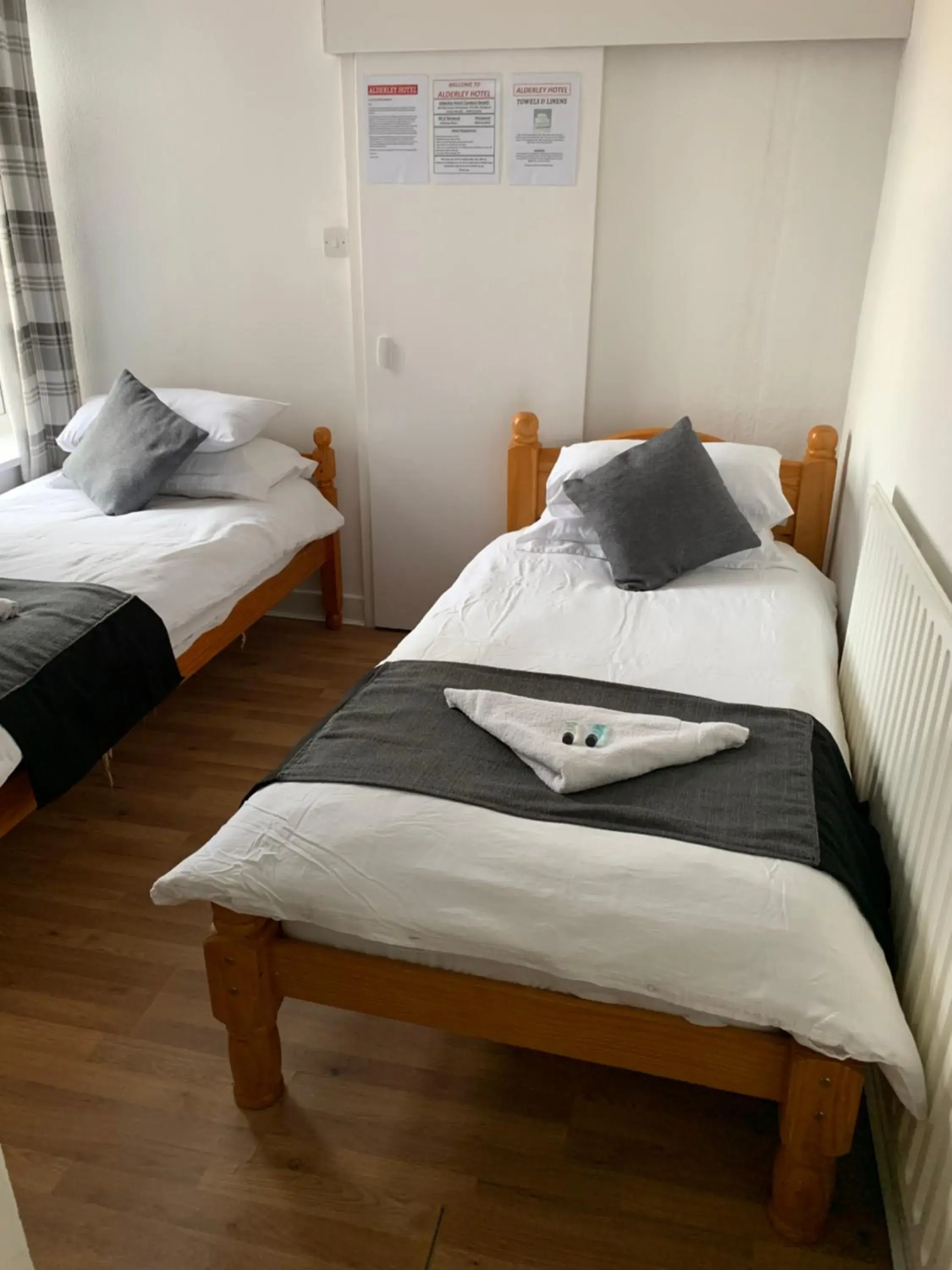 Standard Triple Room in Alderley Hotel Blackpool Standard Triple Room in Alderley Hotel Blackpool