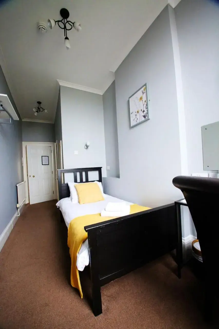 Standard Single Room with Sea View in The Lansdowne Standard Single Room with Sea View in The Lansdowne