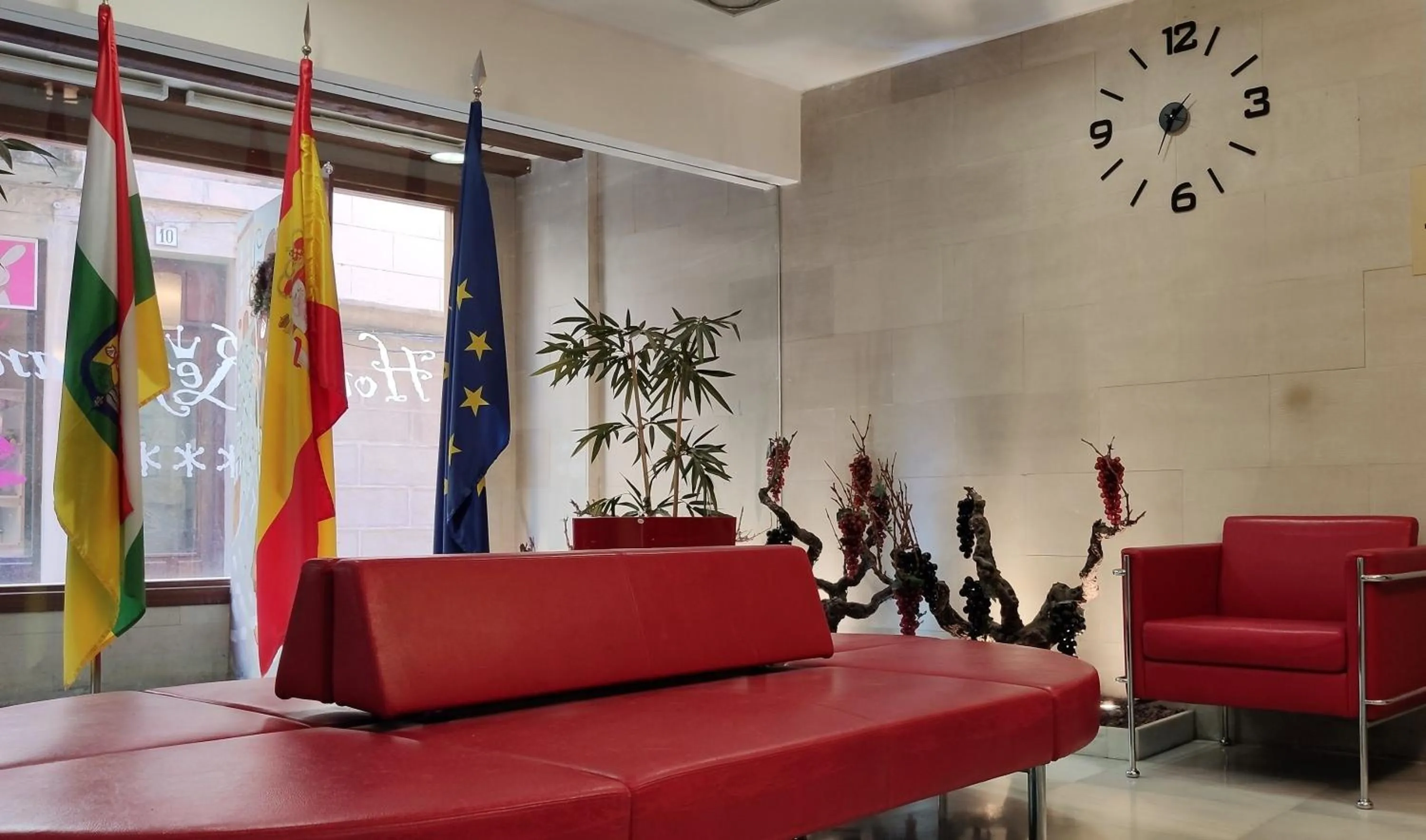 Facade/entrance in Hotel Rey Sancho