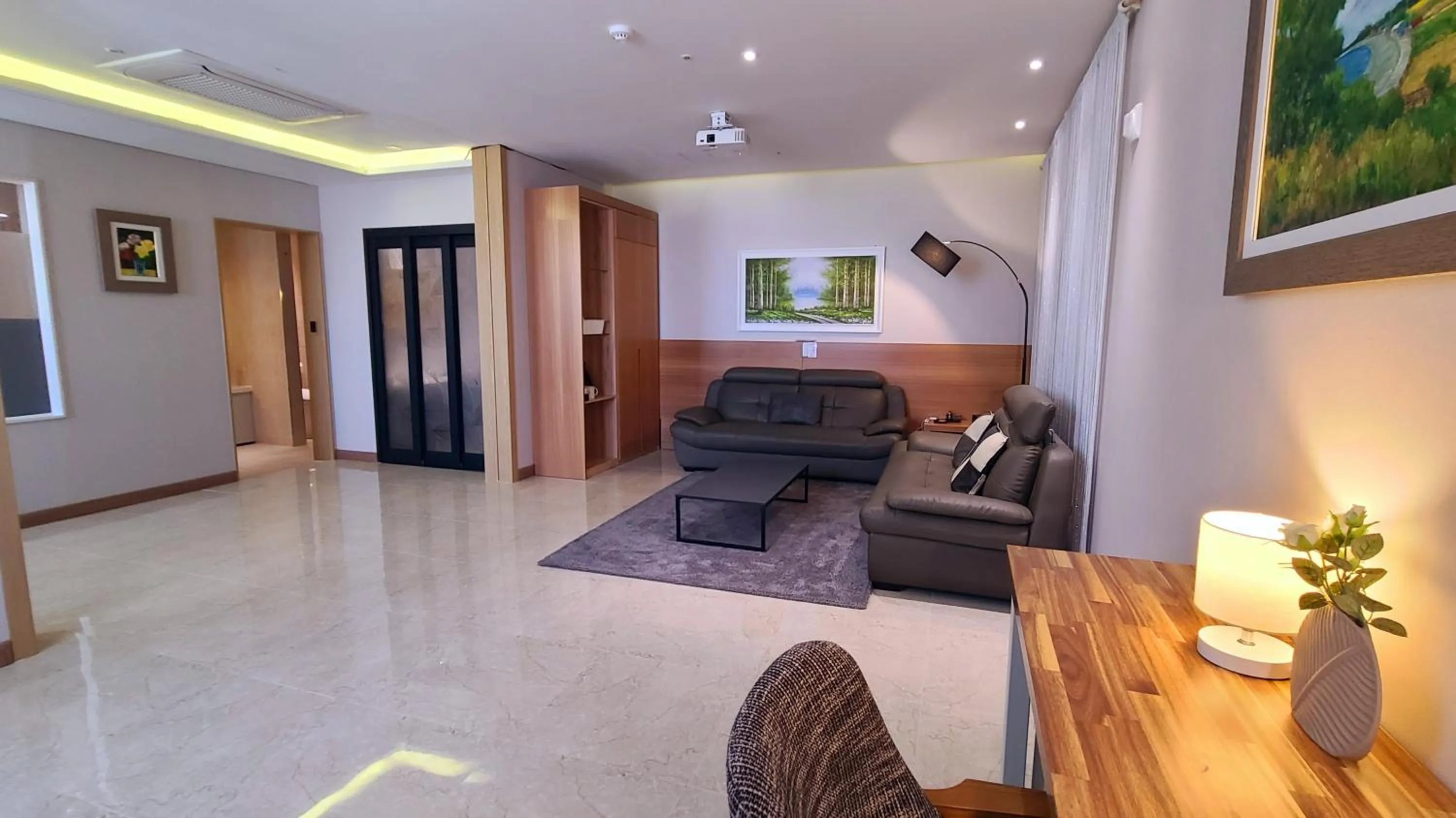 Seating area in Benikea Hotel Yangsan