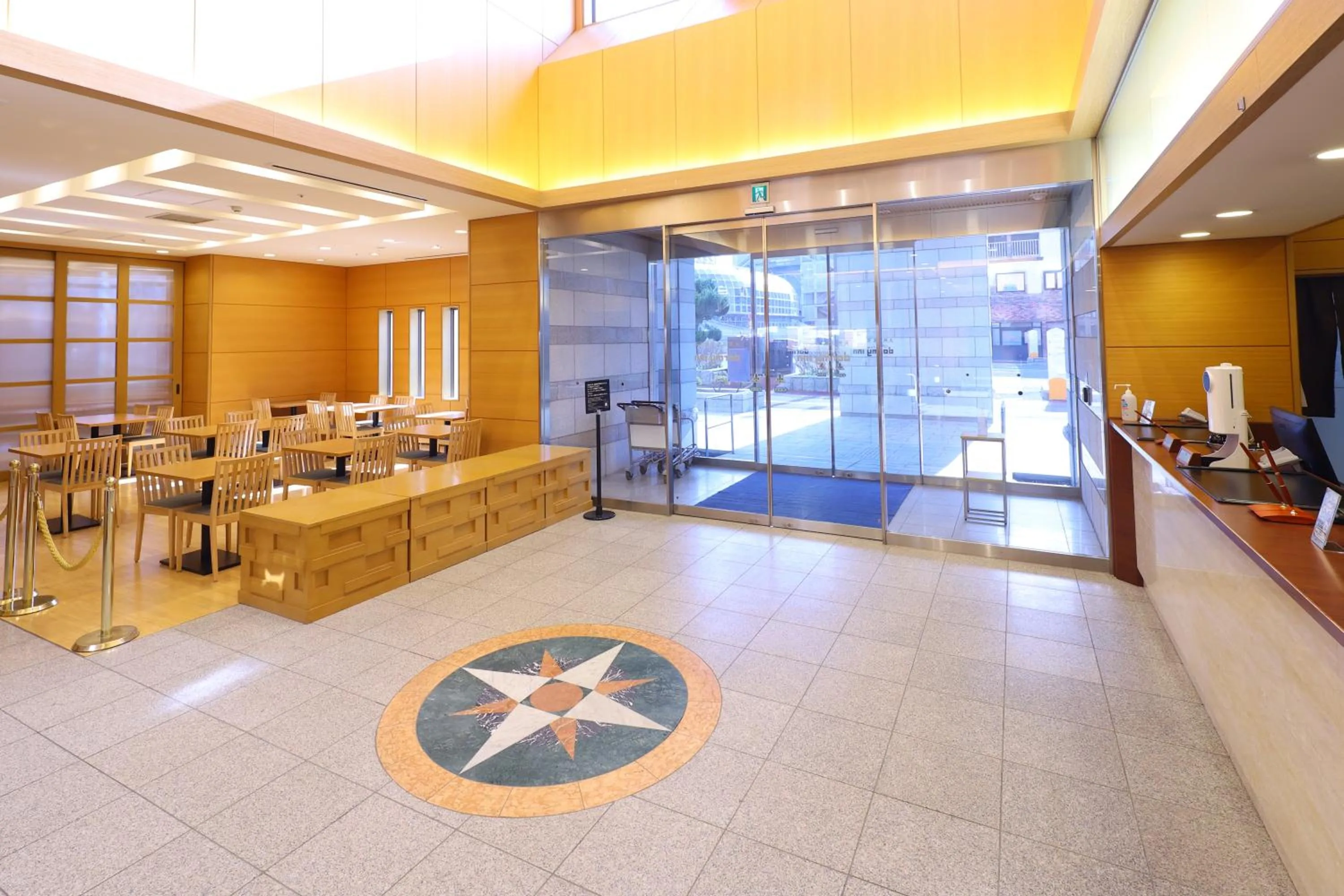 Lobby or reception in La Vista Kushirogawa Hotel Natural Hot Spring