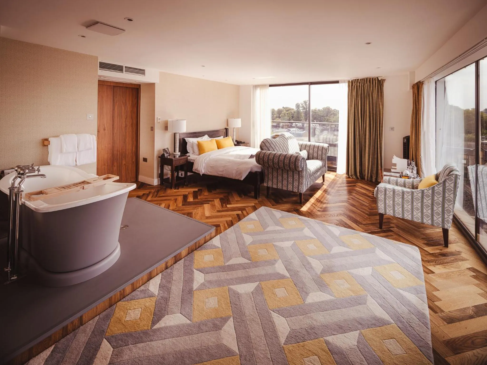 Bed in The Varsity Hotel & Spa