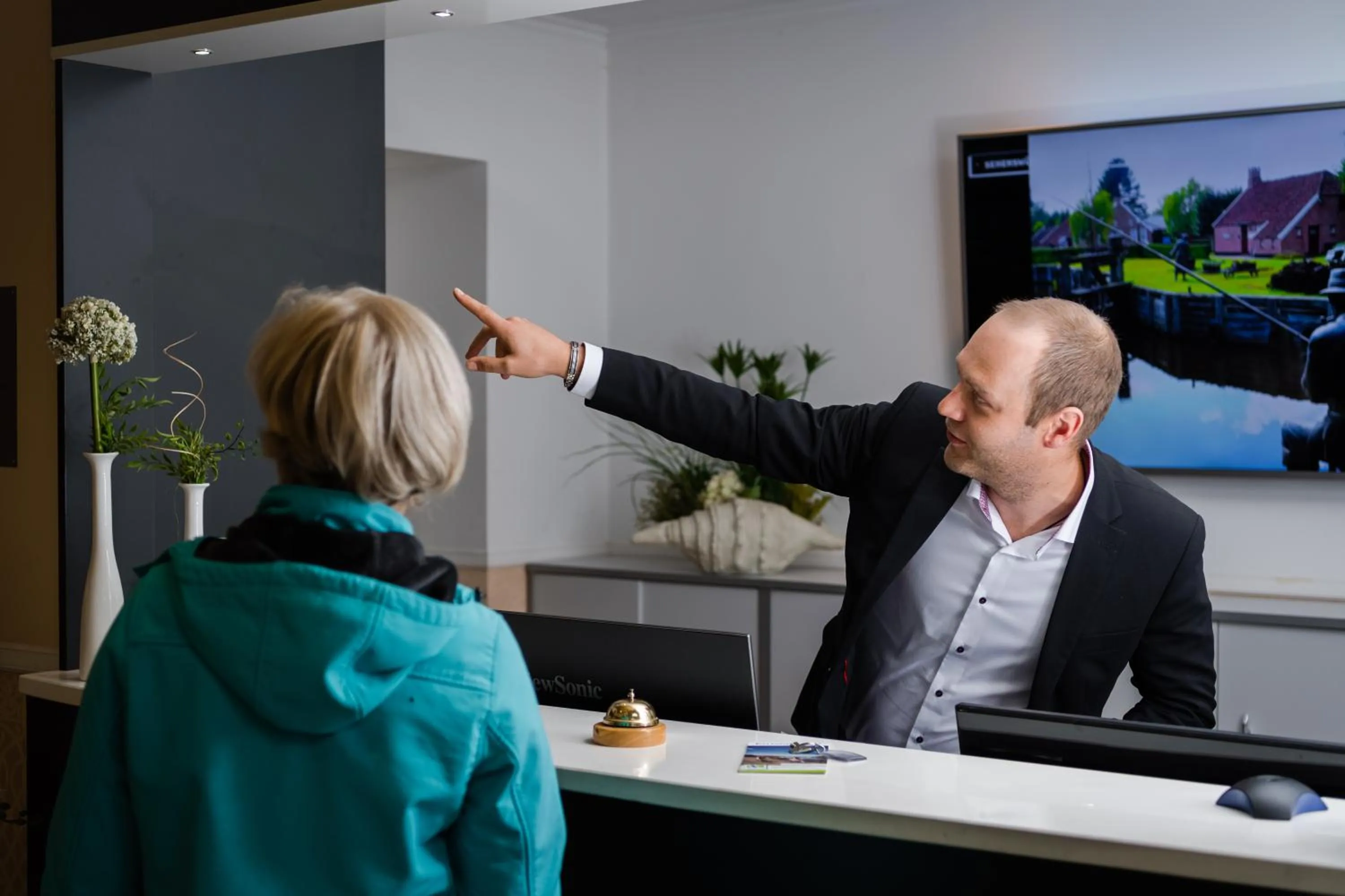 Lobby or reception in WH Hotels Papenburg Zentrum