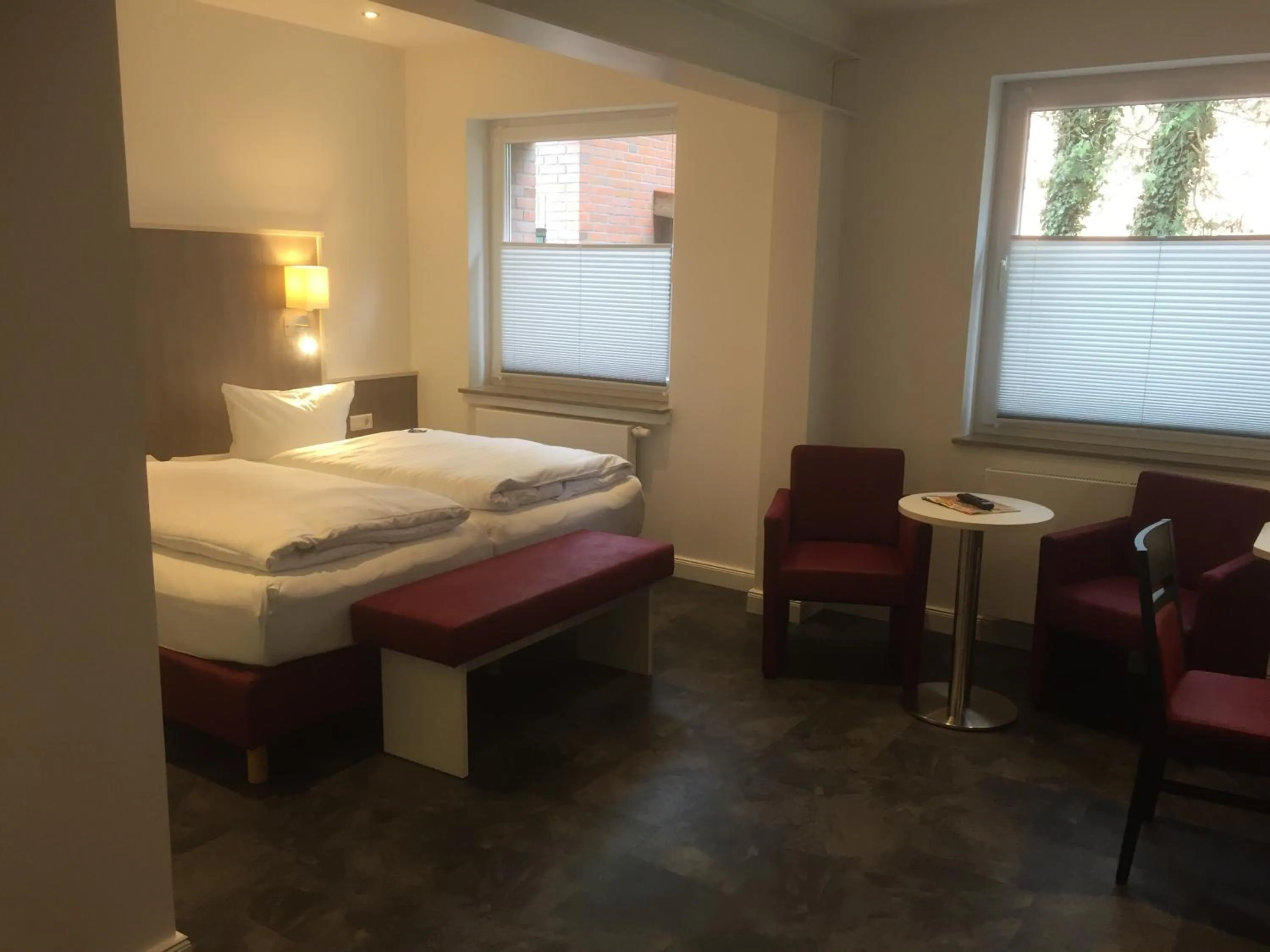 Bed in WH Hotels Papenburg Zentrum