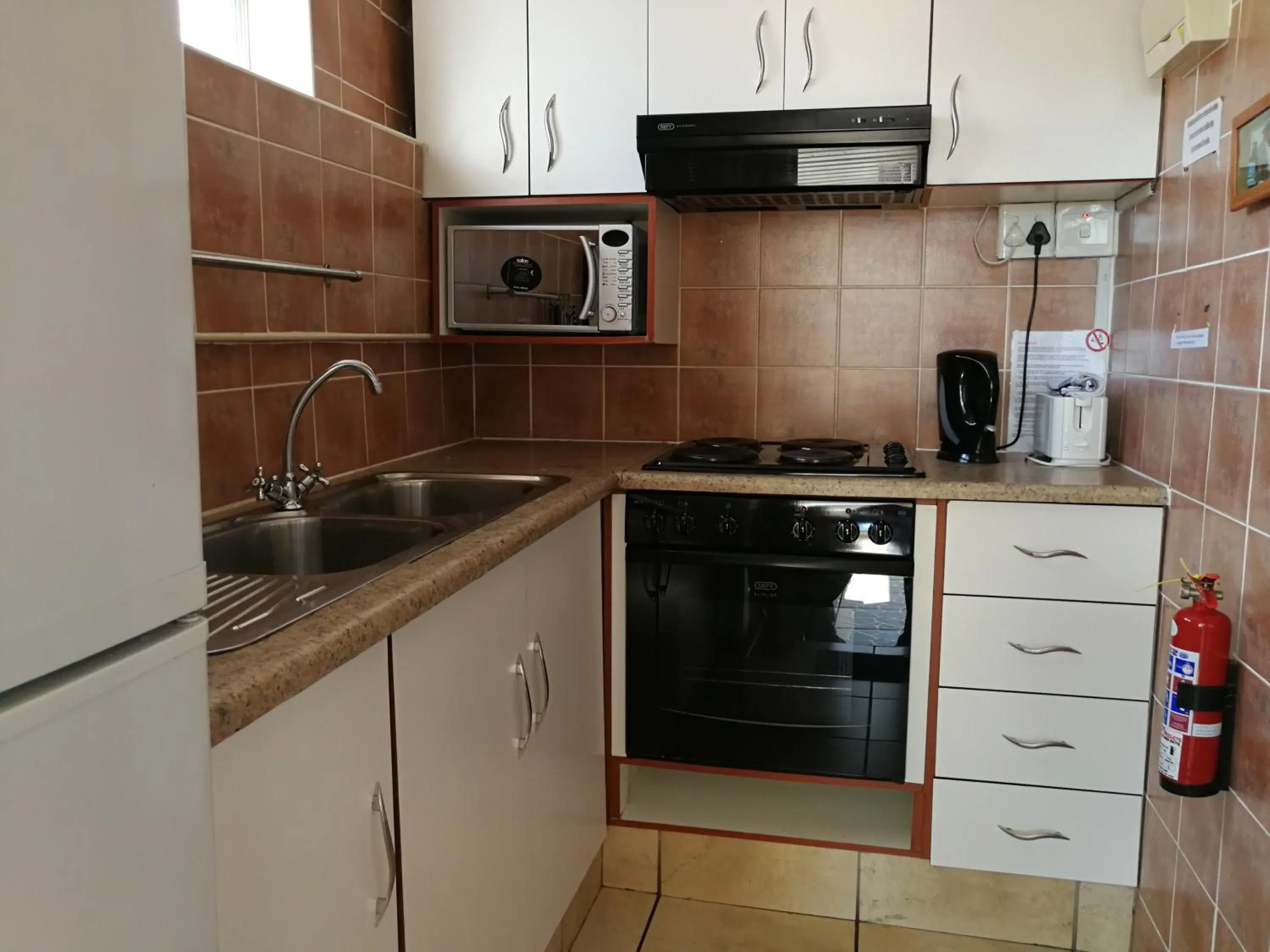 Kitchen or kitchenette in Bluff Accommodation Aybriden Self-Catering