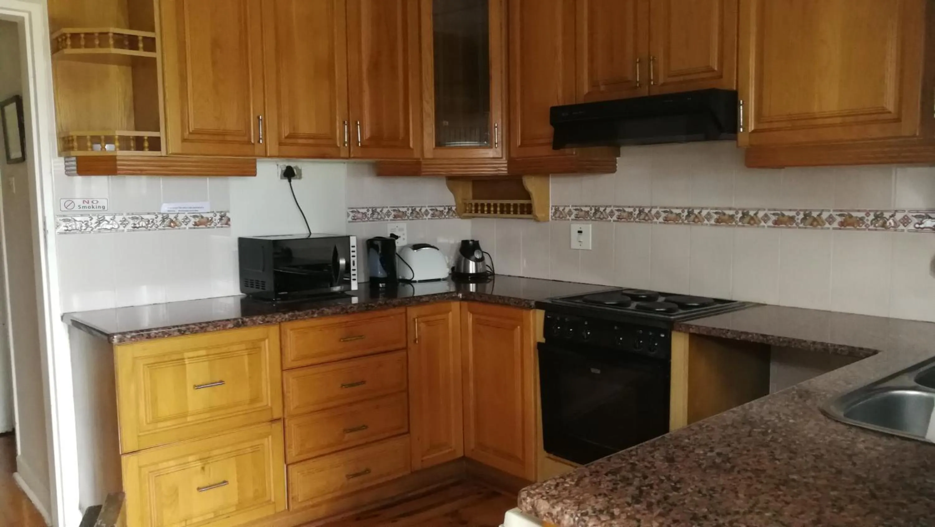 Kitchen or kitchenette in Bluff Accommodation Aybriden Self-Catering