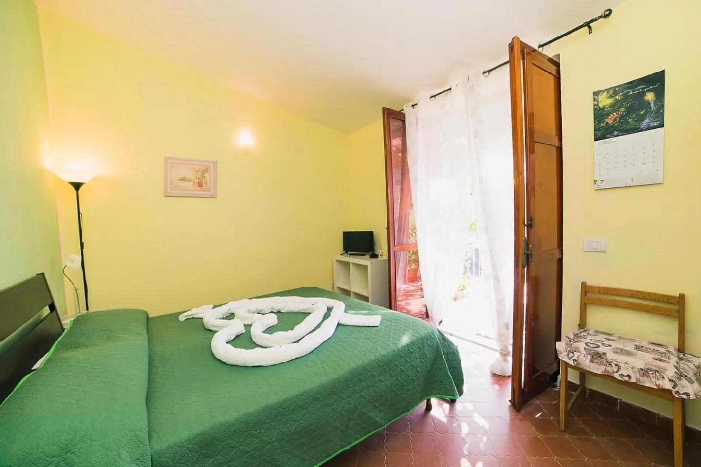 Bedroom, Bed in B&B Bouganville