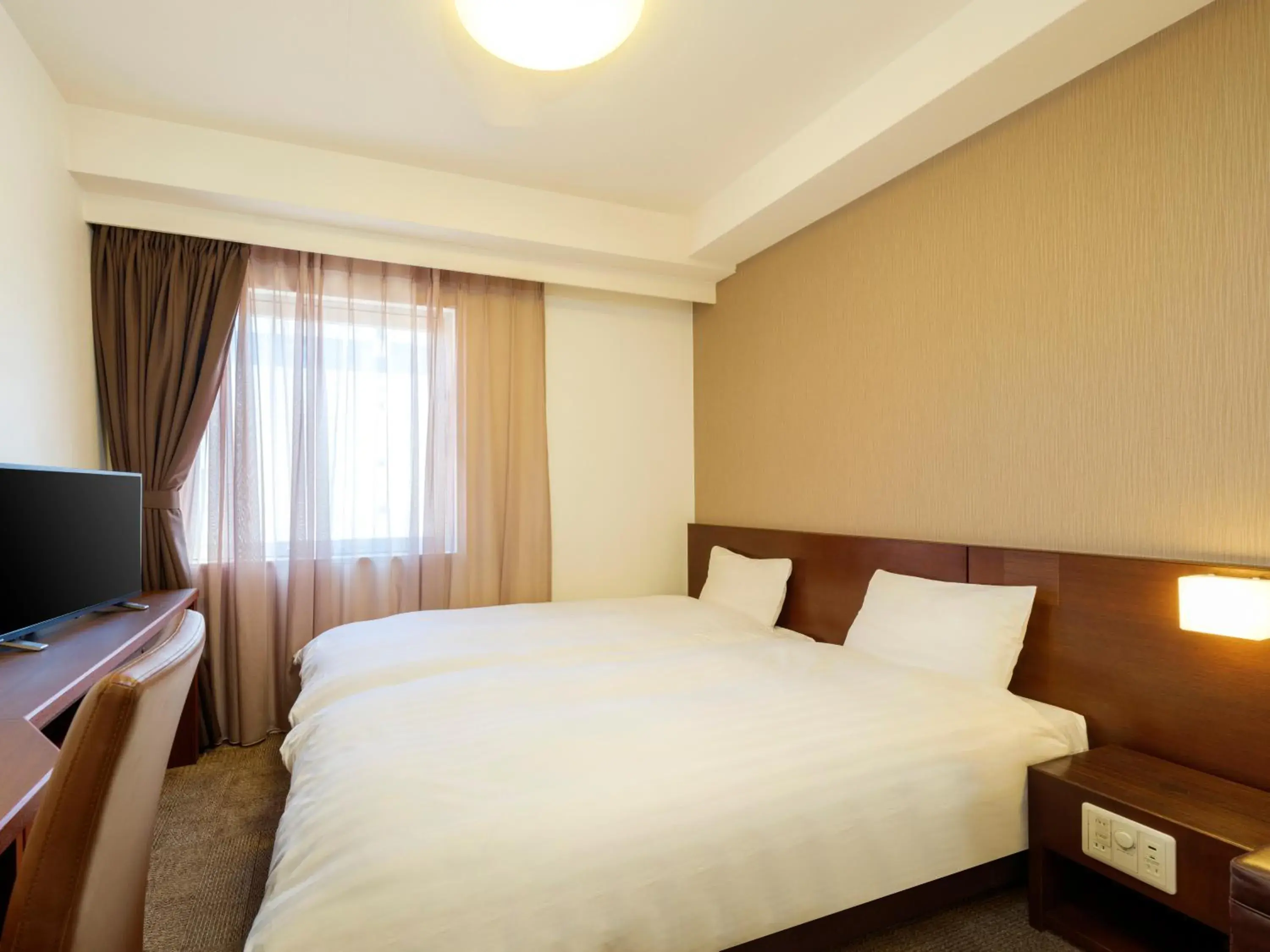 Compact Hollywood Twin - Non-Smoking in Dormy Inn Takamatsu Compact Hollywood Twin - Non-Smoking in Dormy Inn Takamatsu