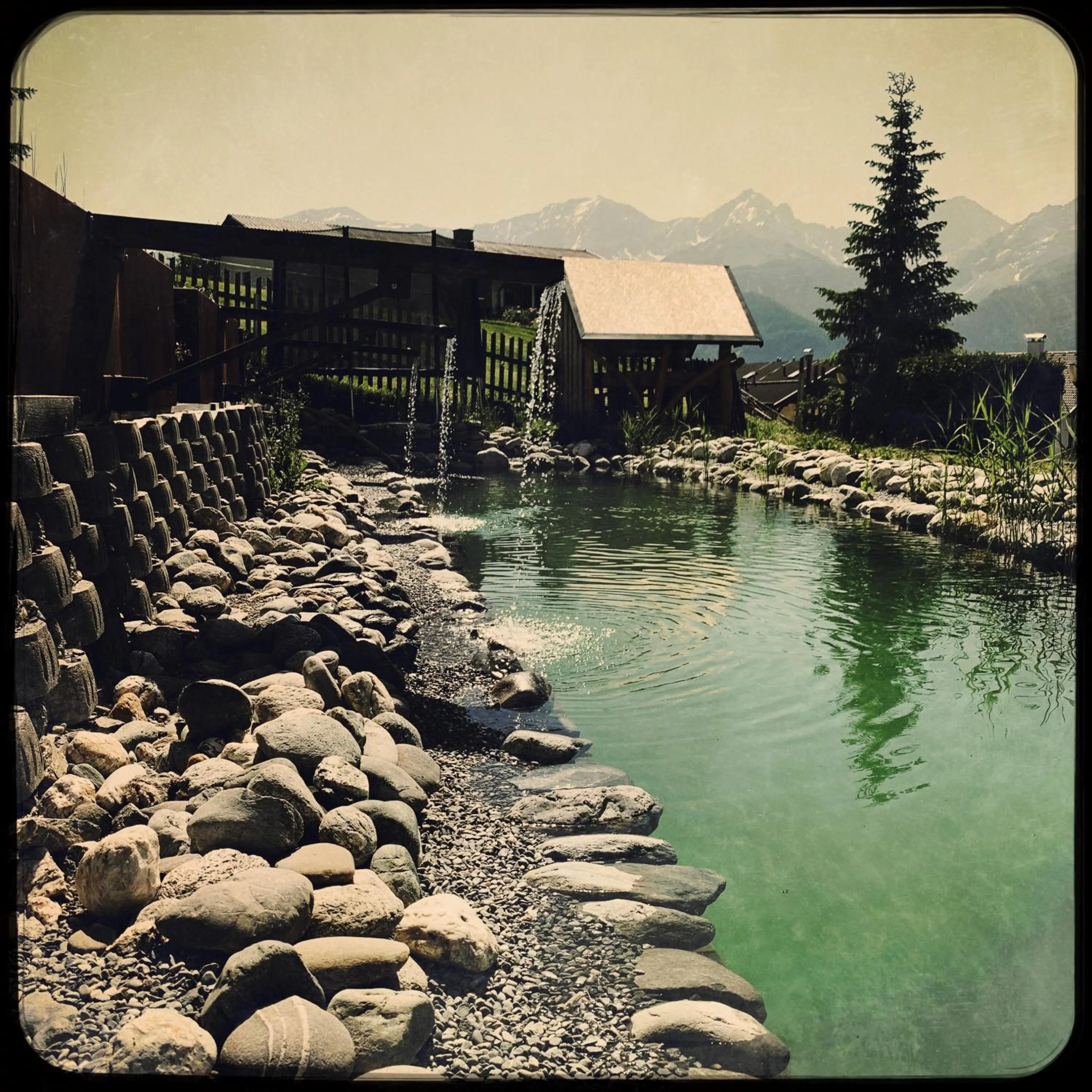 Swimming pool in Hotel Garni Alpendiamant