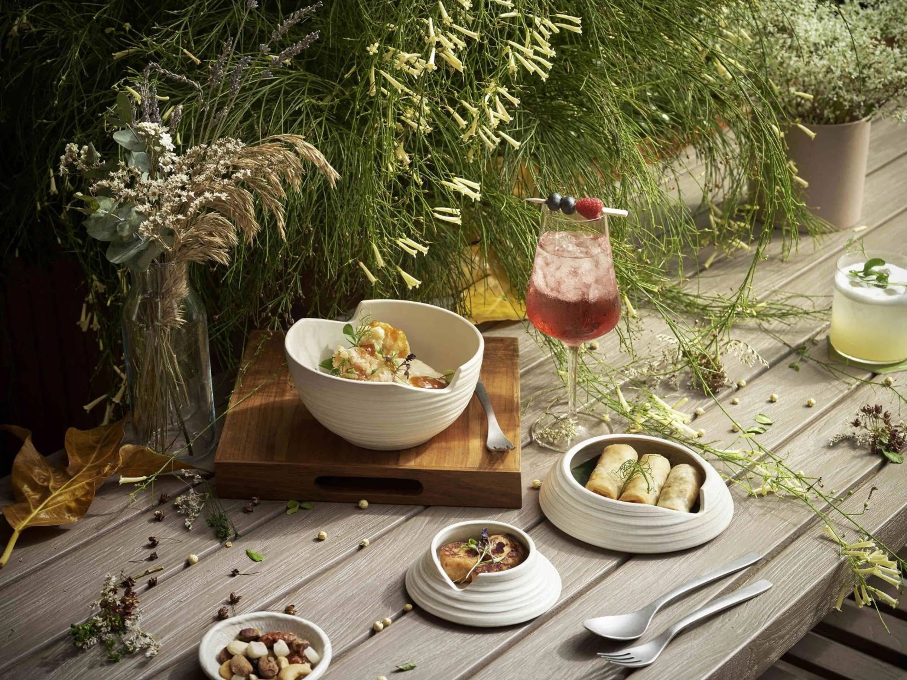 Restaurant/places to eat in Raffles Singapore