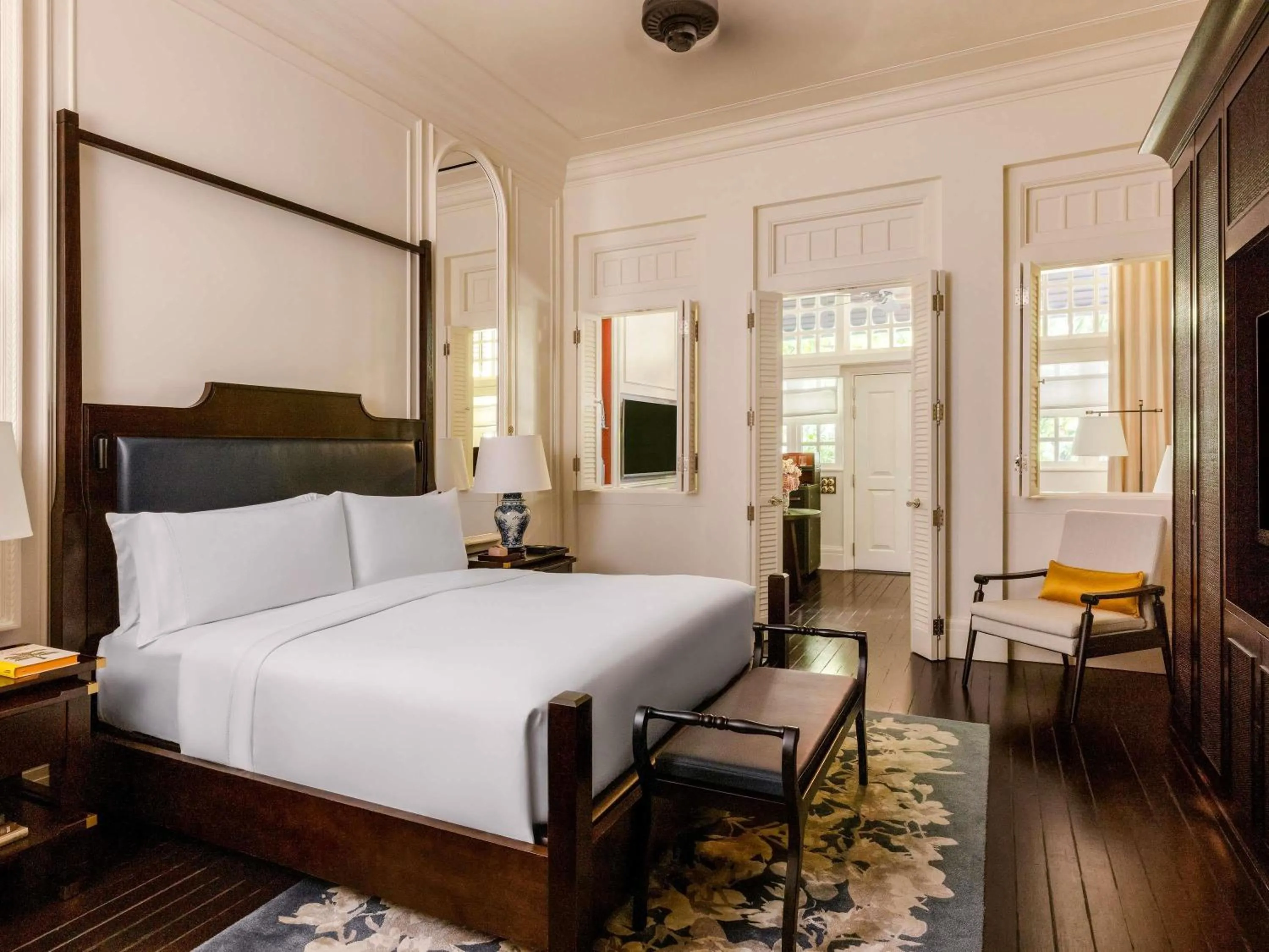 Bedroom, Bed in Raffles Singapore