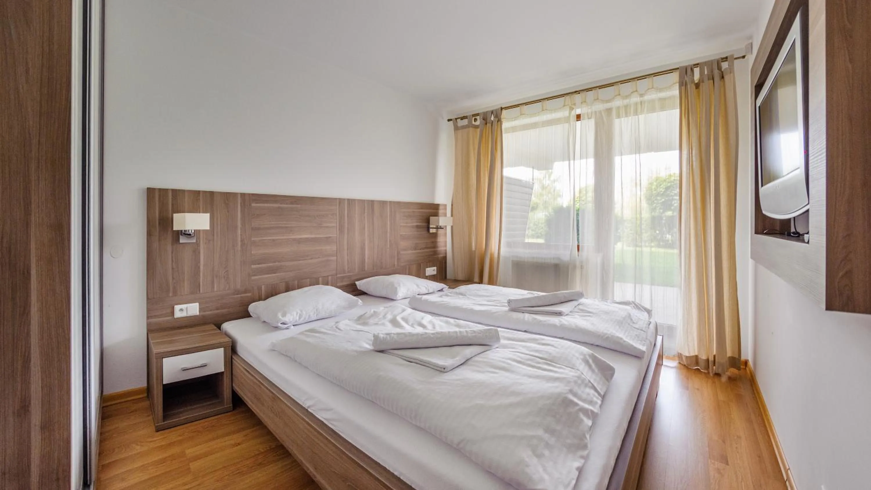 Bed in Na Klifie, Sun & Snow