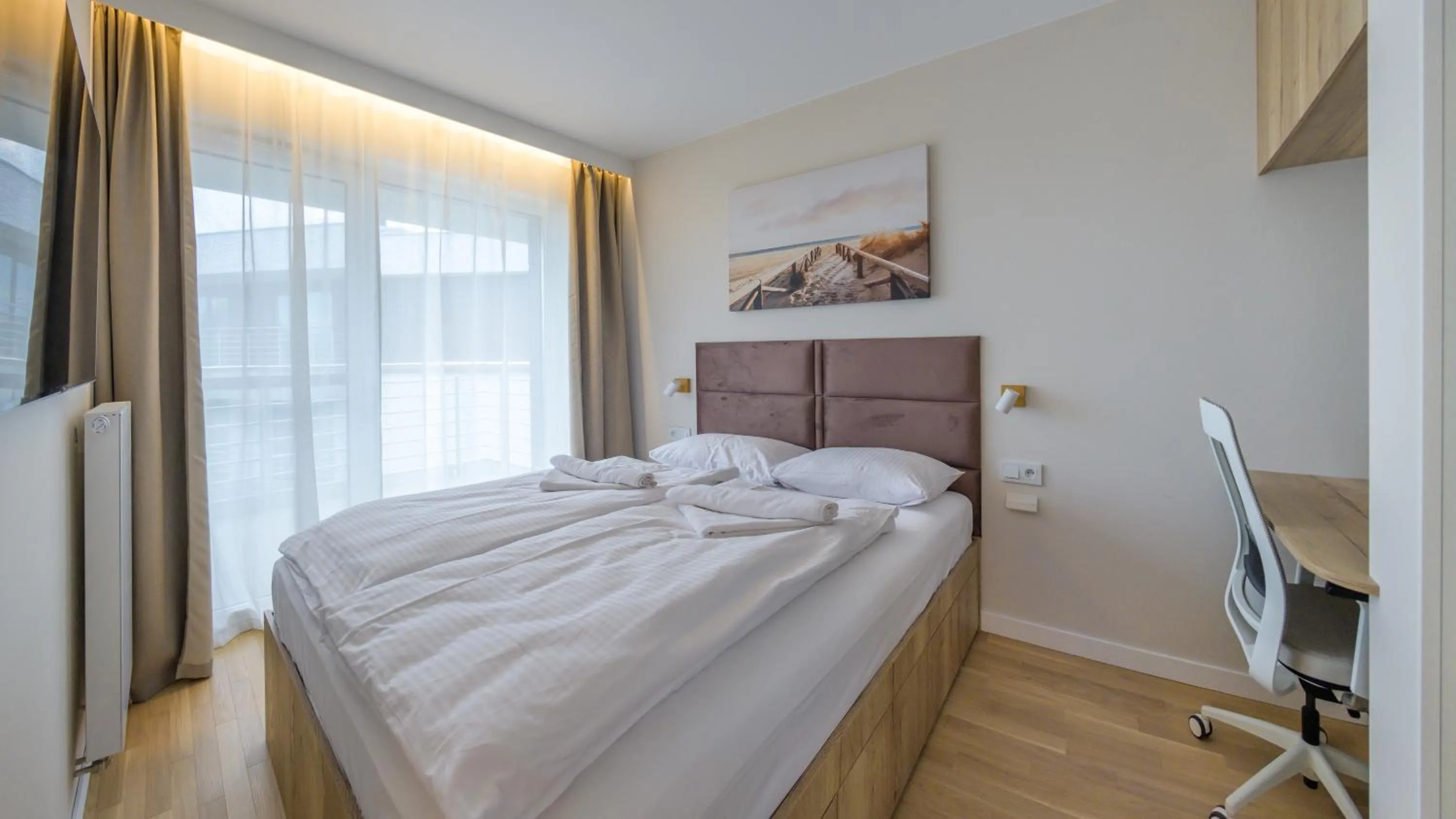 Bed in Na Klifie, Sun & Snow