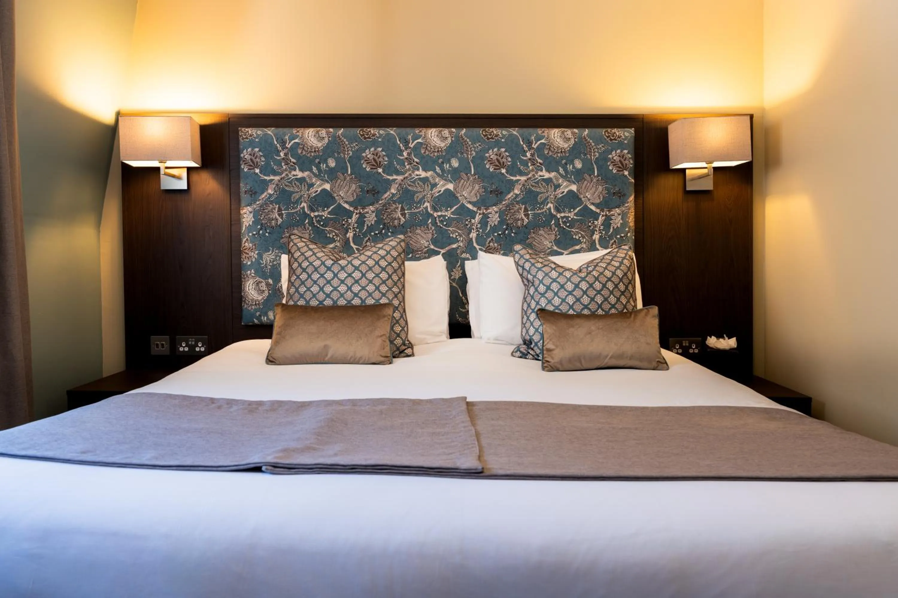 Bed in Nevis Bank Inn