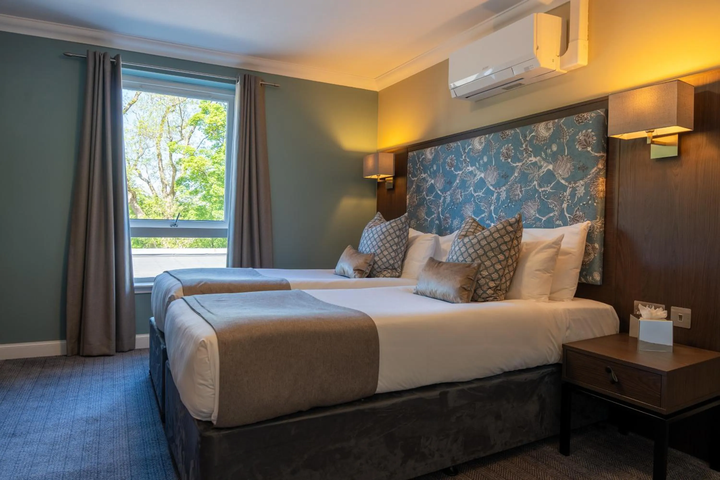 Bed in Nevis Bank Inn