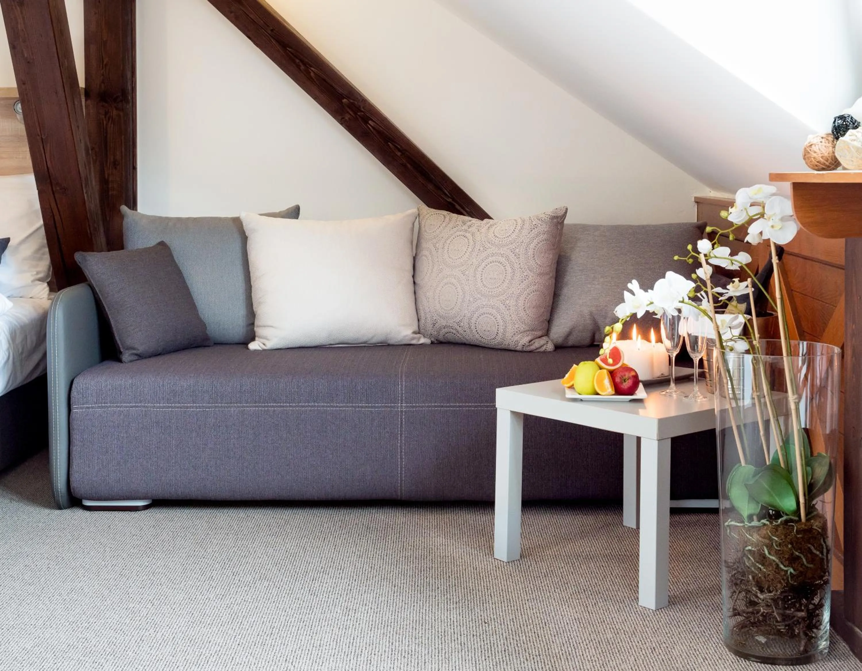 Decorative detail in Club Apartments