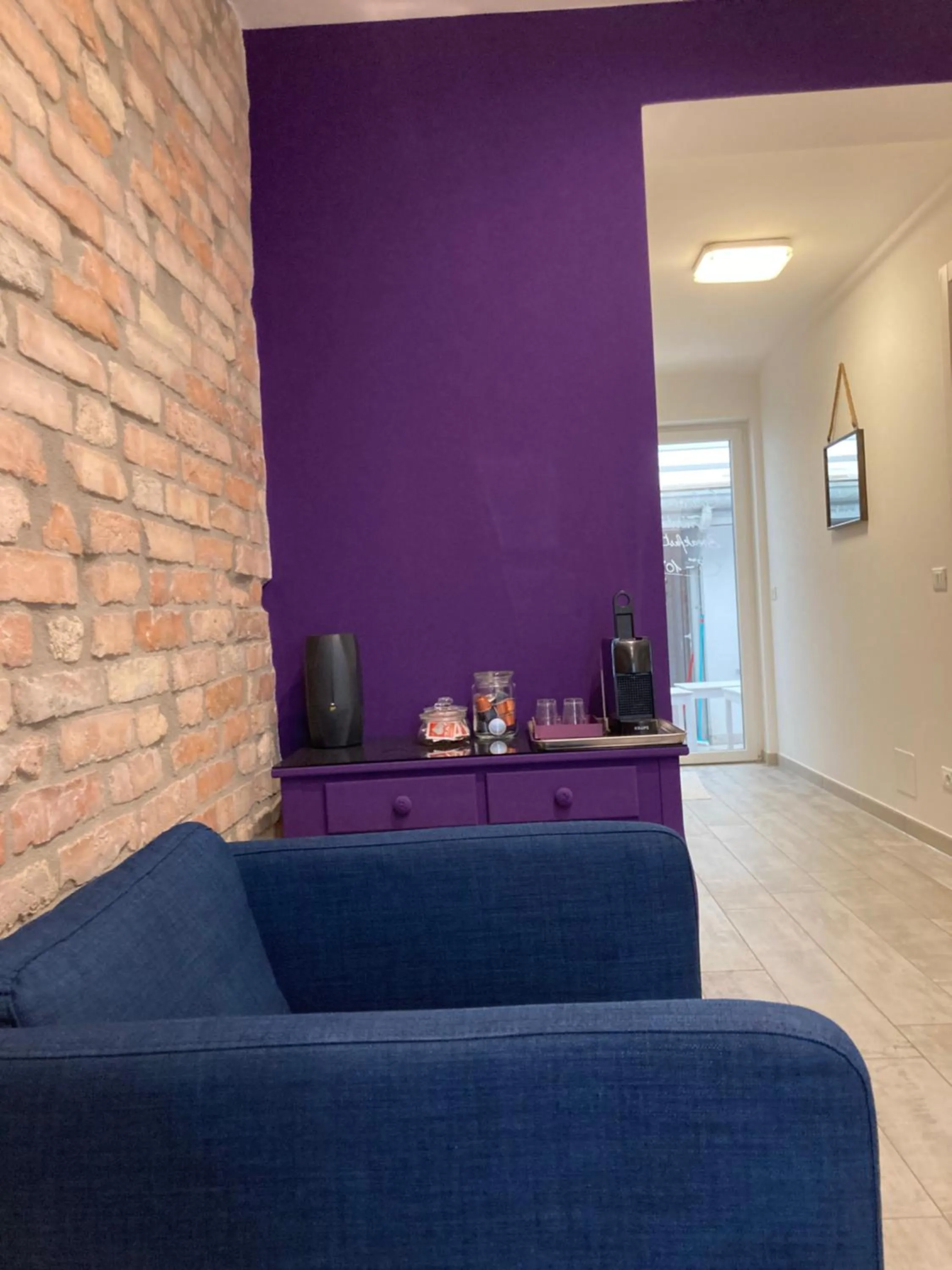 Internal: Not applicable to any particular room in Casa di Mirea