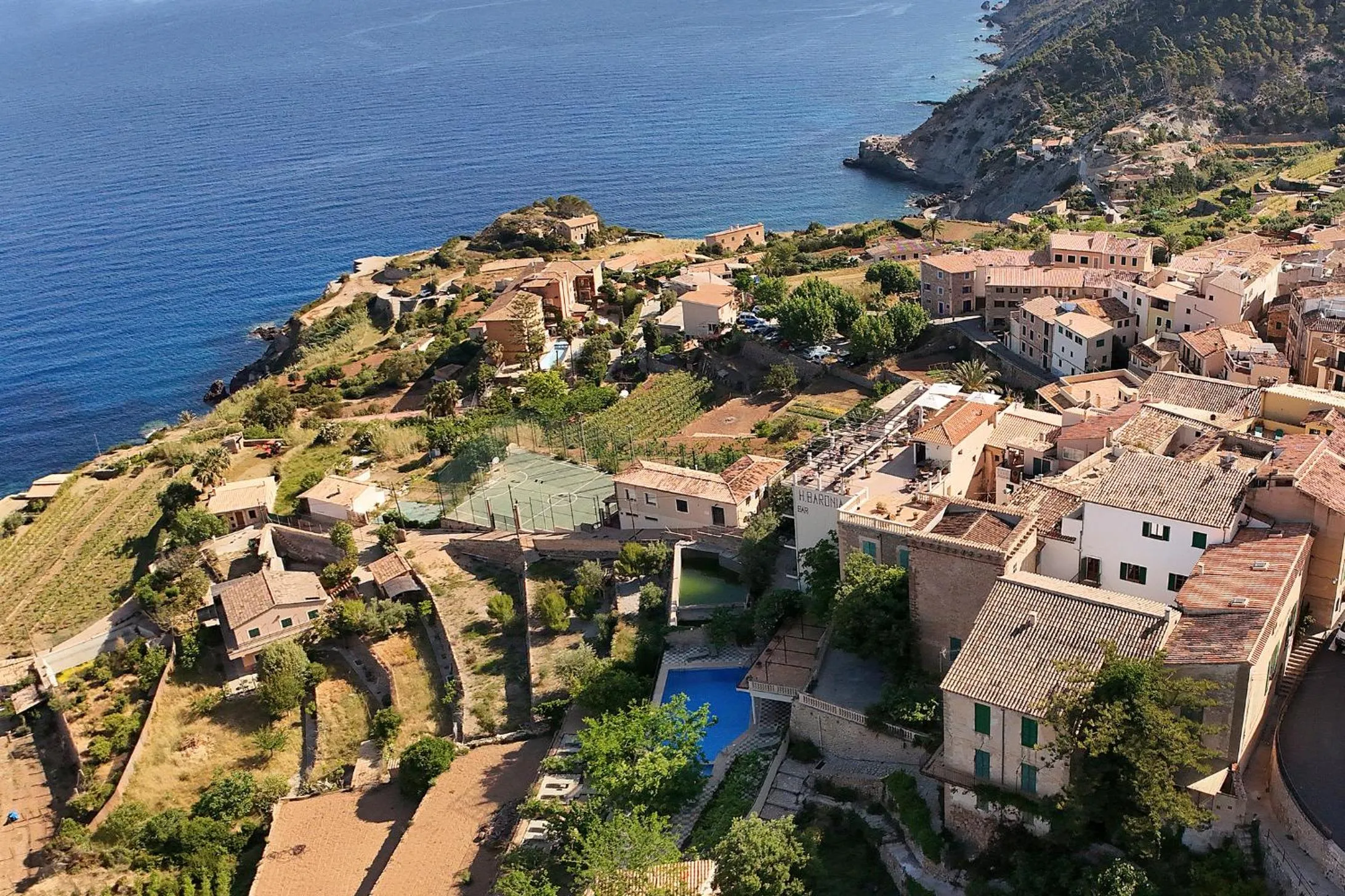 Property building in Hostal Sa Baronia