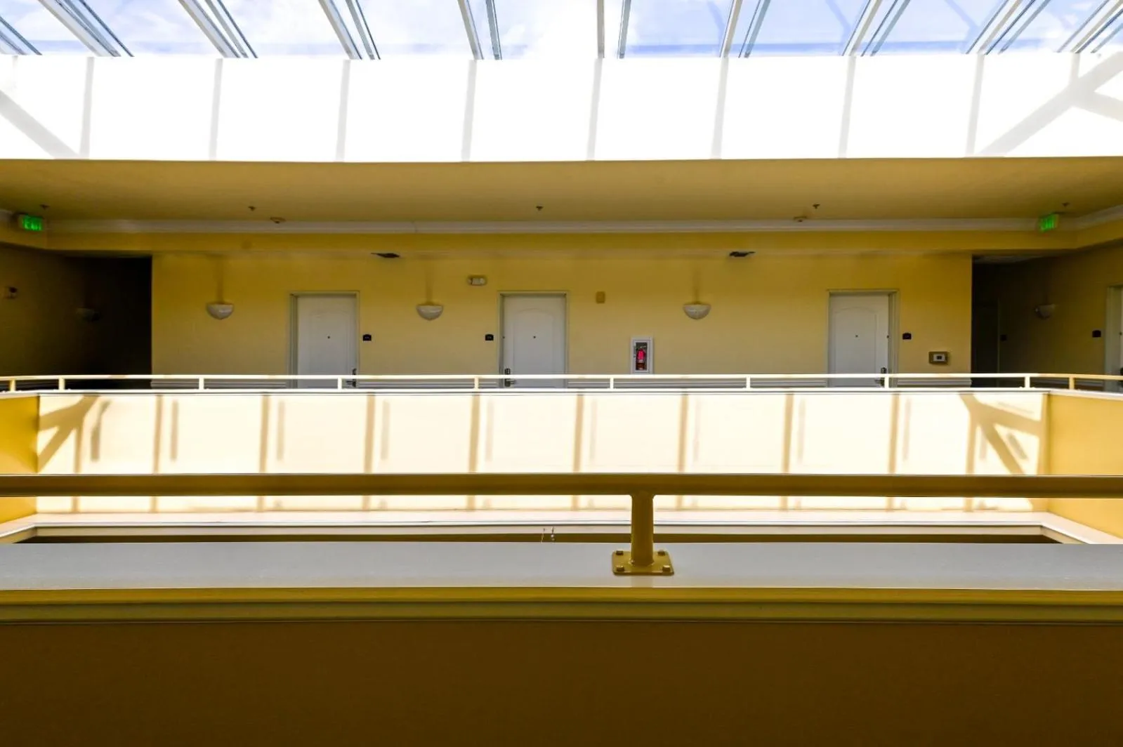 Lobby or reception in Gateway Inn and Suites San Francisco SFO Airport