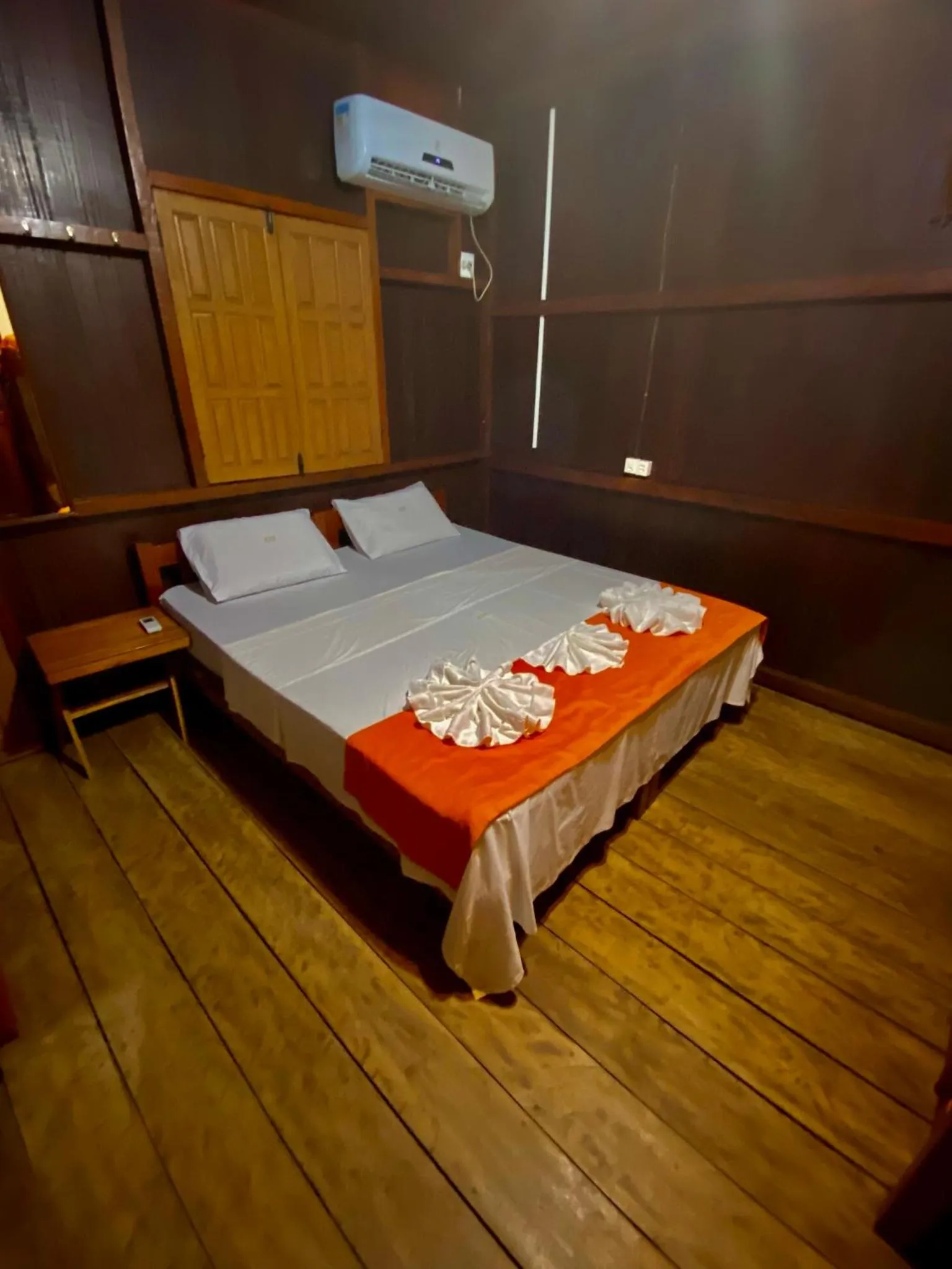 Bed in Amazonia Jungle Hotel