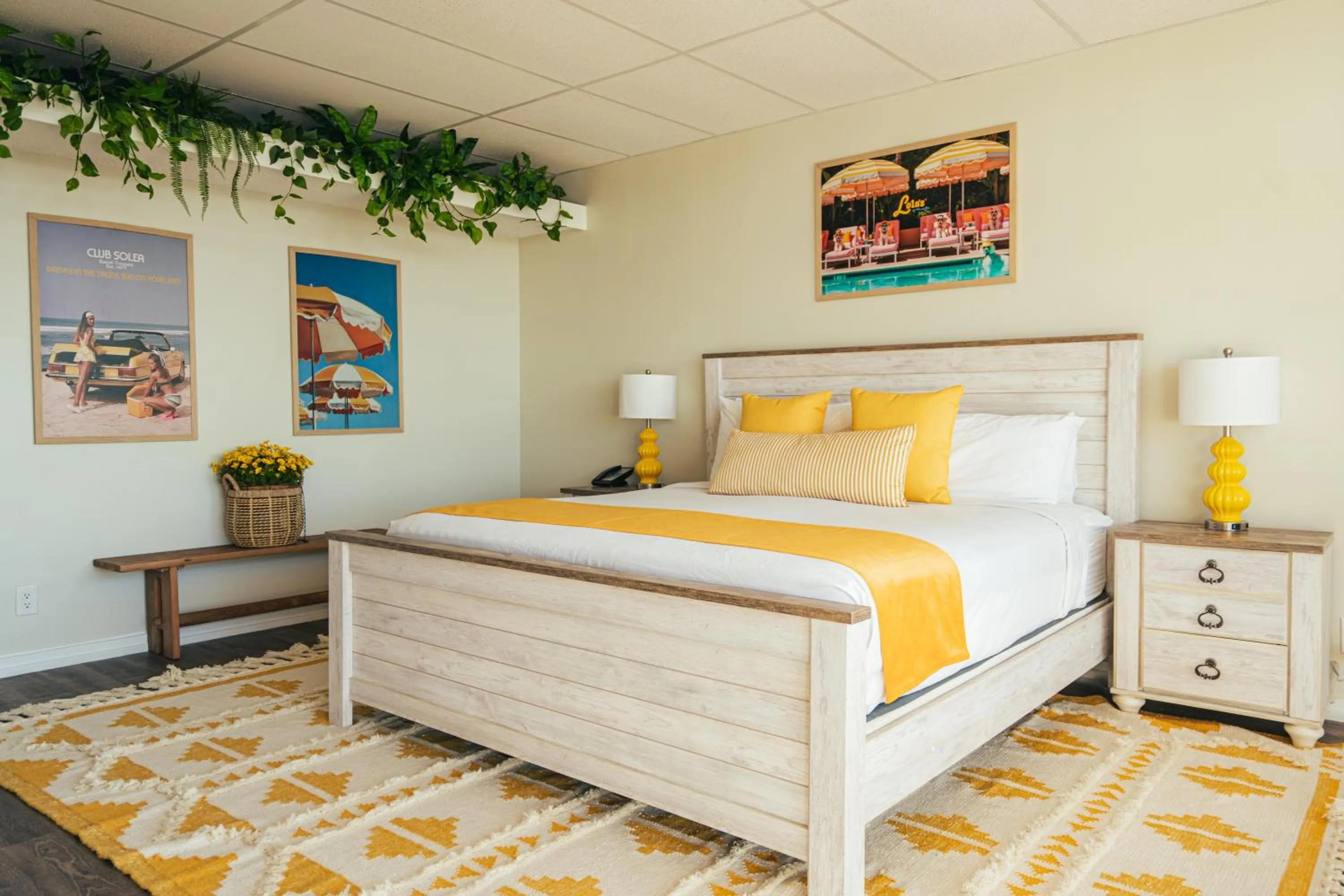 Bed in Sands Harbor Resort and Marina