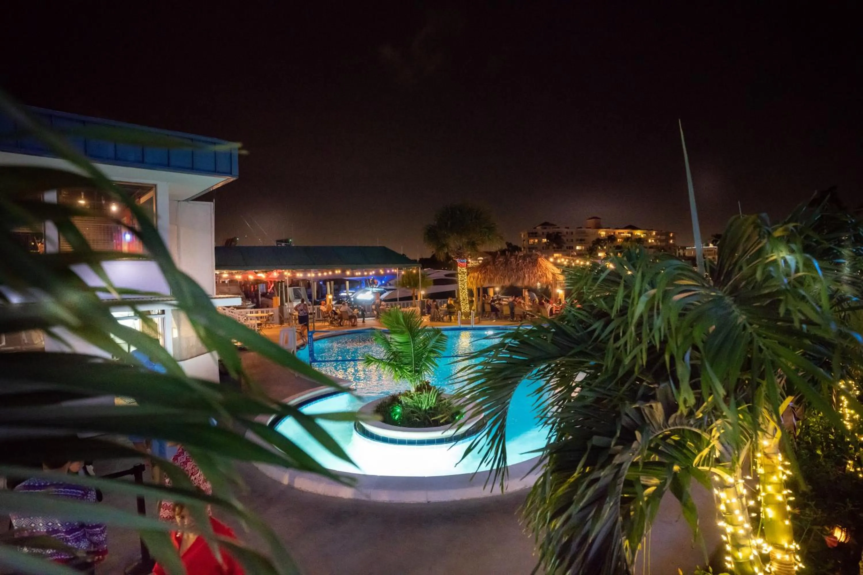 Lounge or bar in Sands Harbor Resort and Marina
