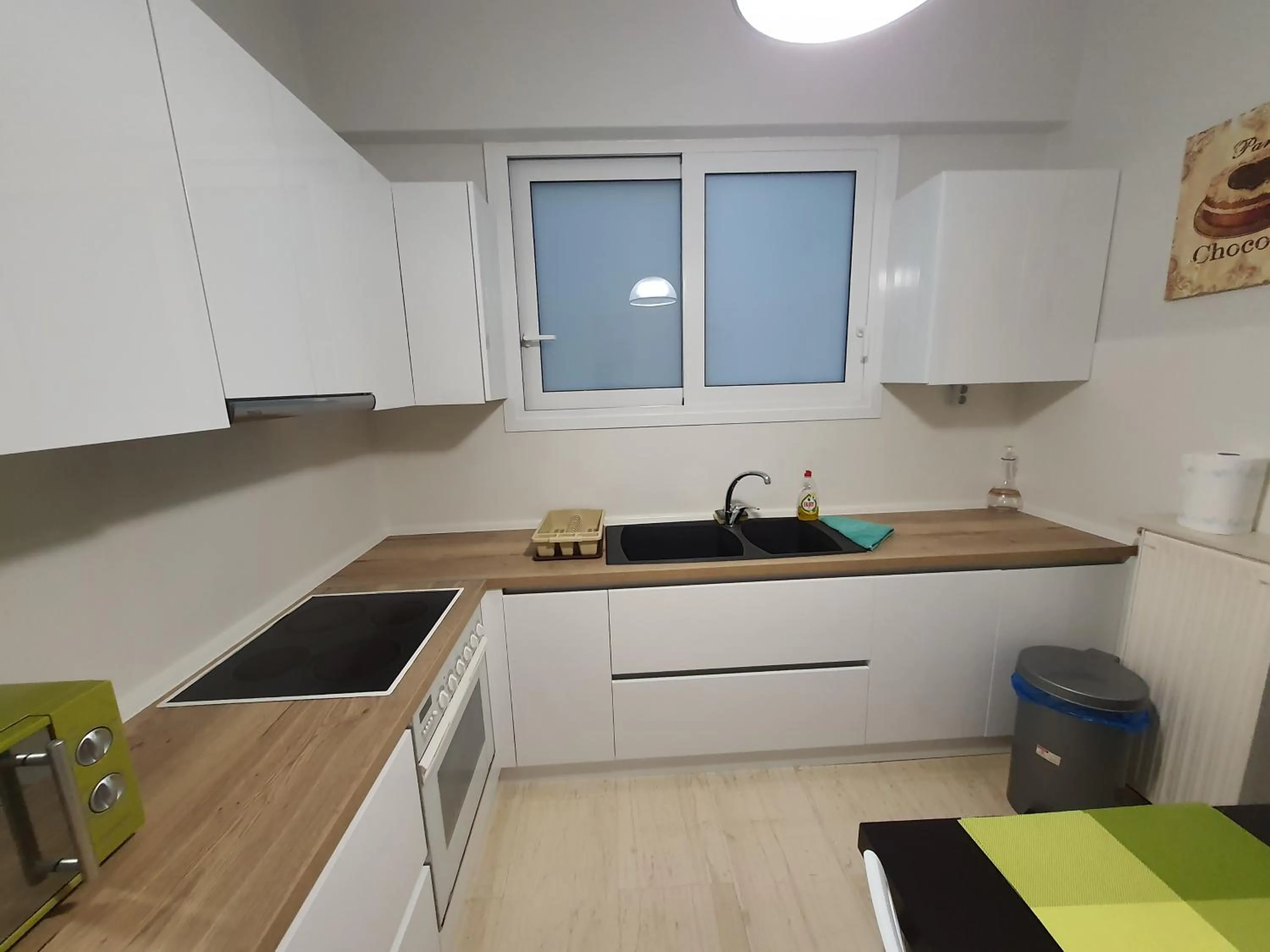 Kitchen or kitchenette in Paradise City