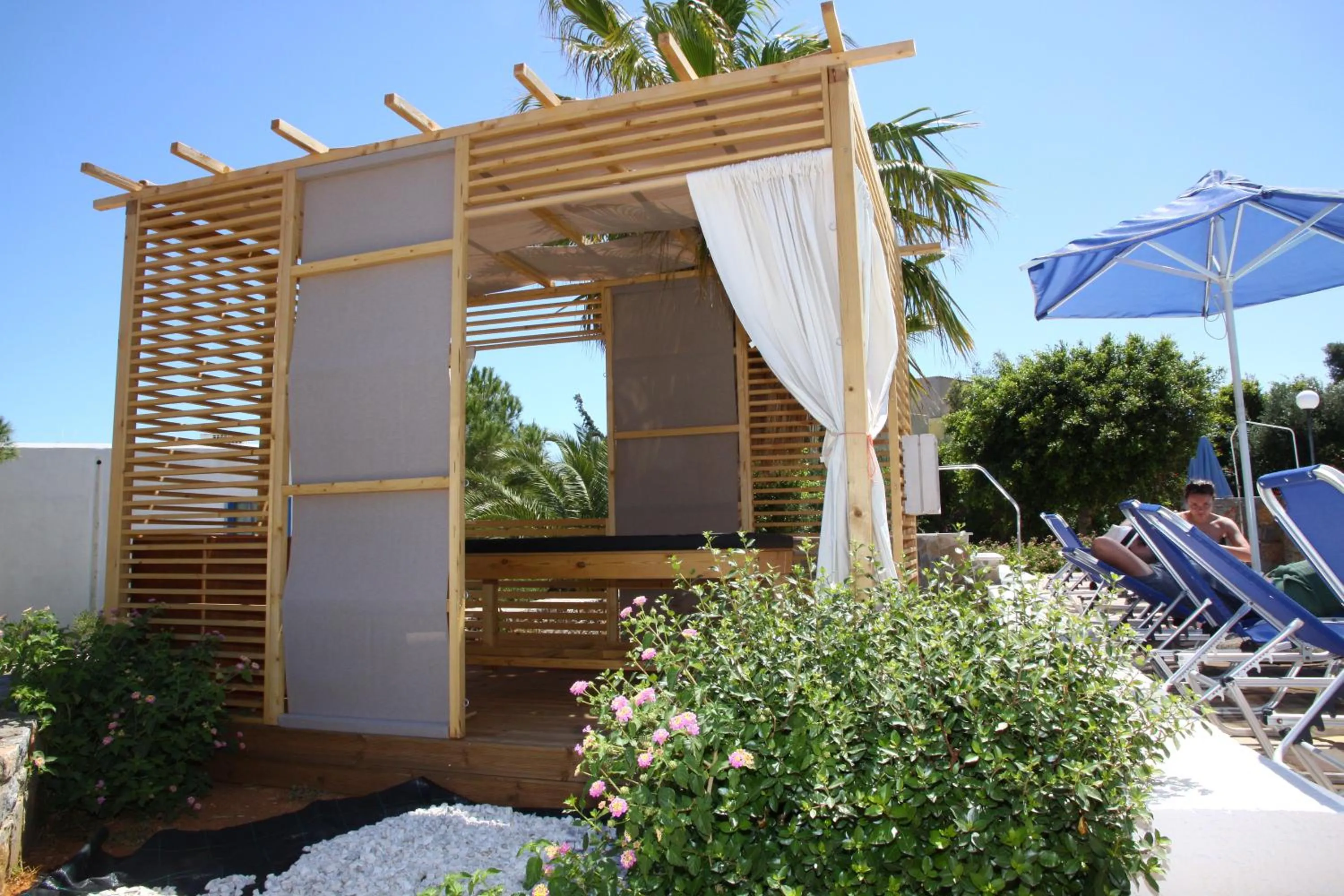 Massage in Sunshine Village Hotel