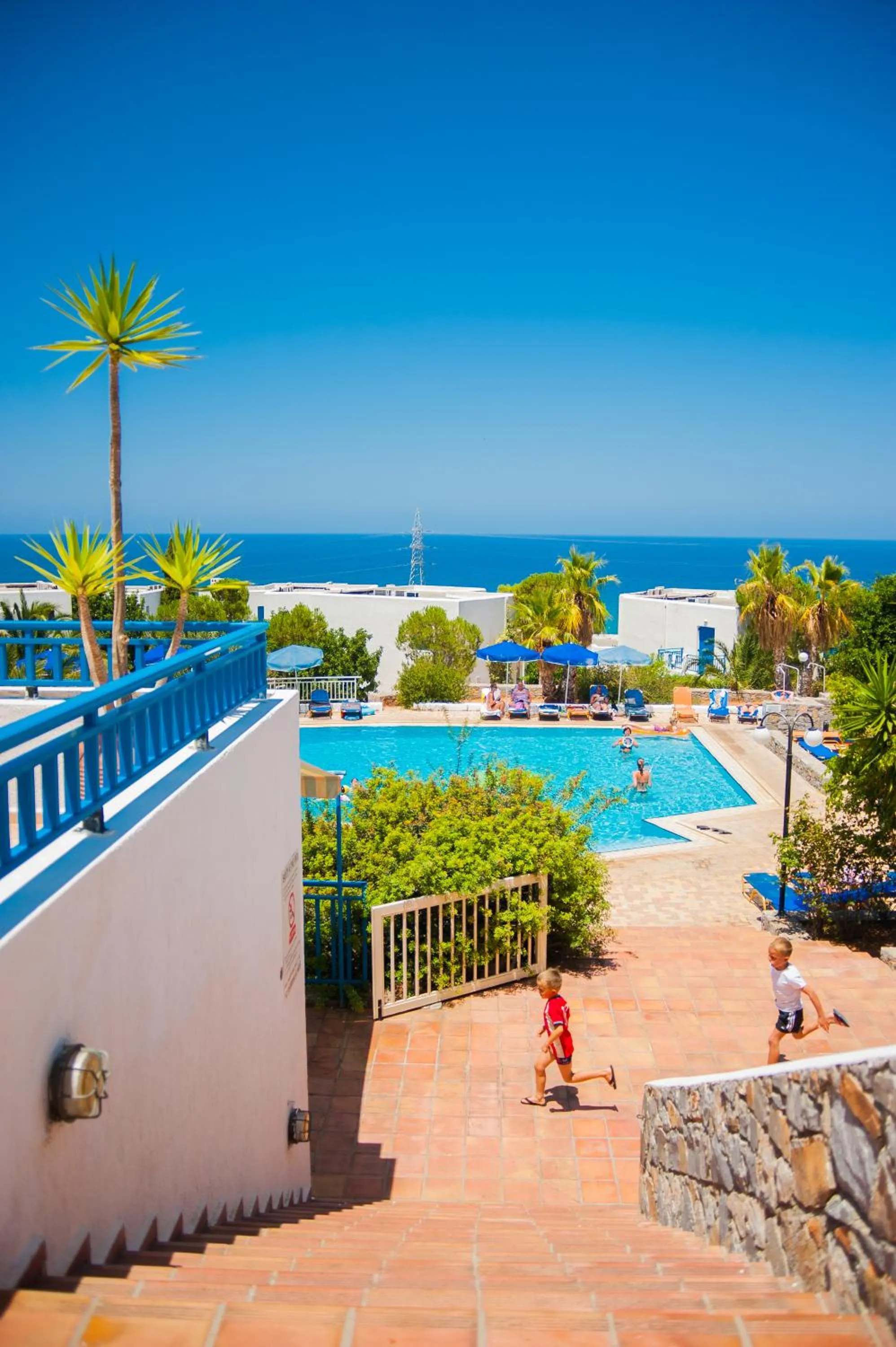 Swimming pool in Sunshine Village Hotel